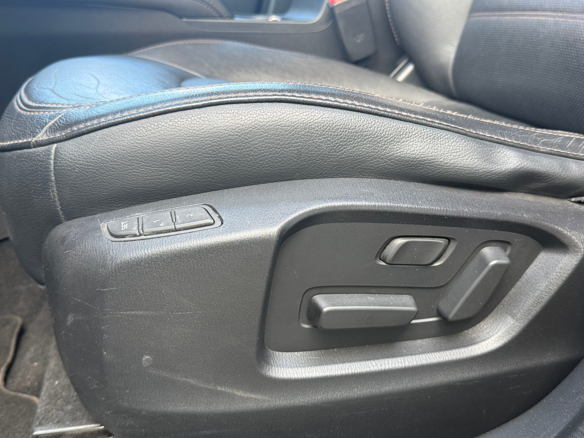 MAZDA CX-5 SKYACTIV-D 175 Revolution AWD Automat-image-2