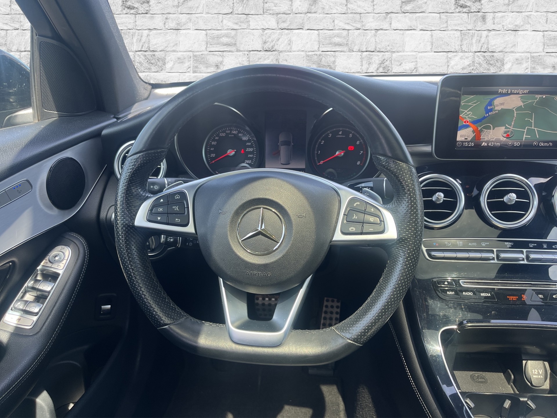 MERCEDES-BENZ GLC 350 e AMG Line 4Matic 7G-Tronic-image-8