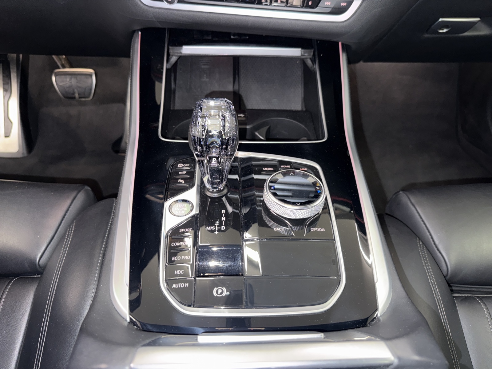 BMW X5 40d xDrive M SPORT-image-16