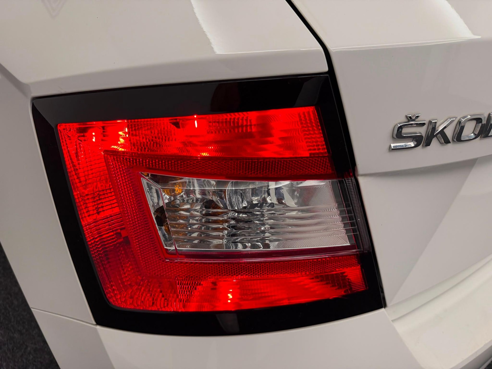 SKODA Fabia 1.2 TSI Ambition-image-7