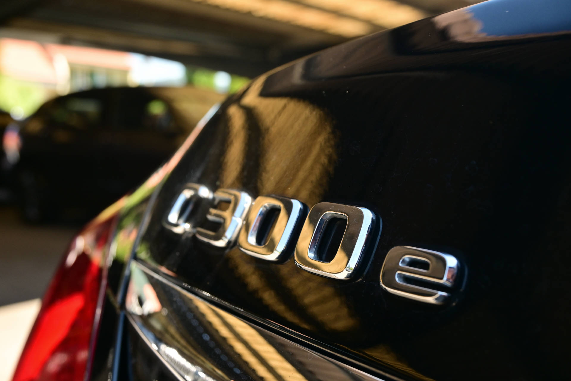 MERCEDES-BENZ C 300 e AMG Line 4matic-image-8