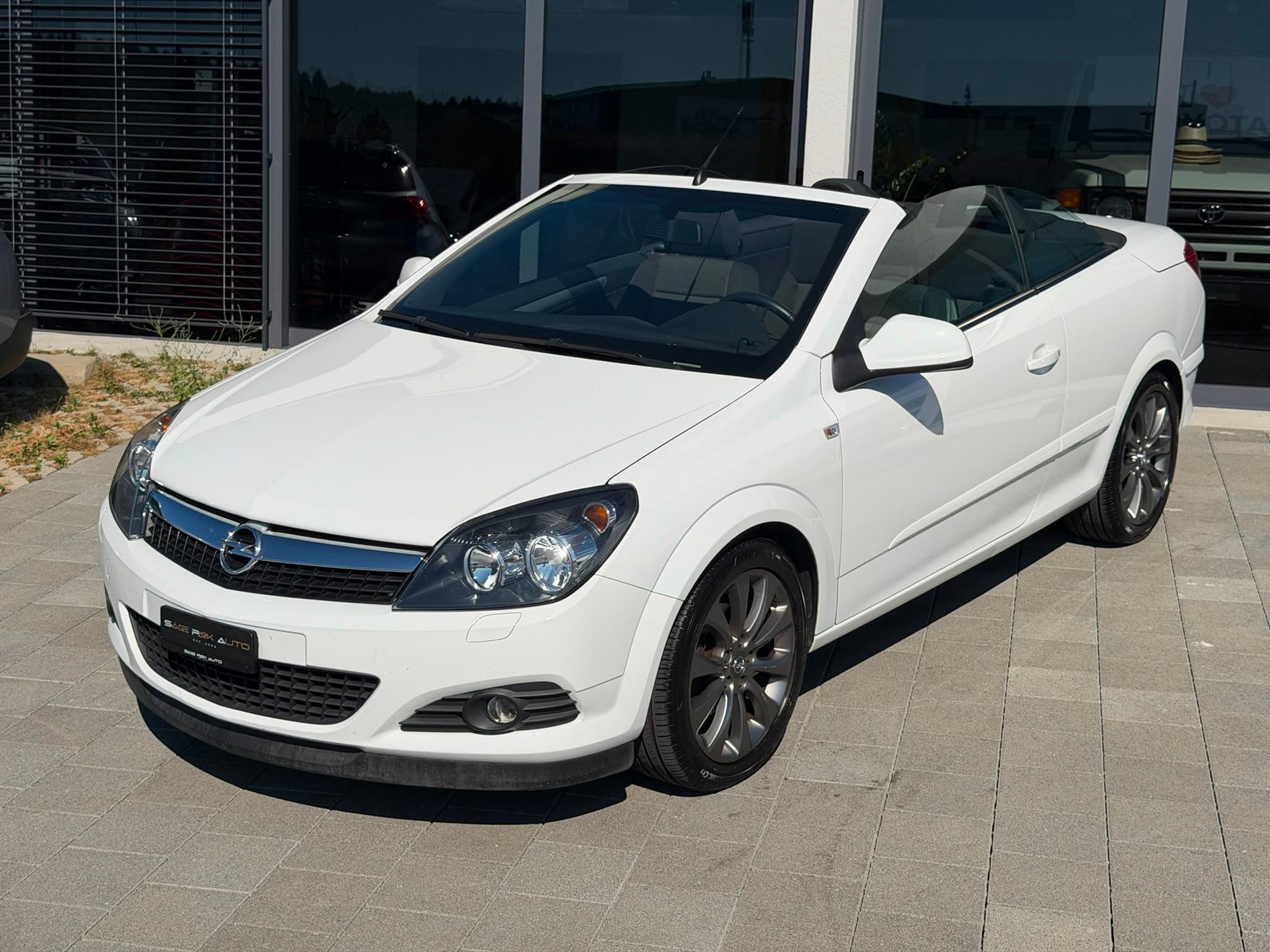 OPEL Astra TwinTop 1.8i 16V 140 Cosmo
