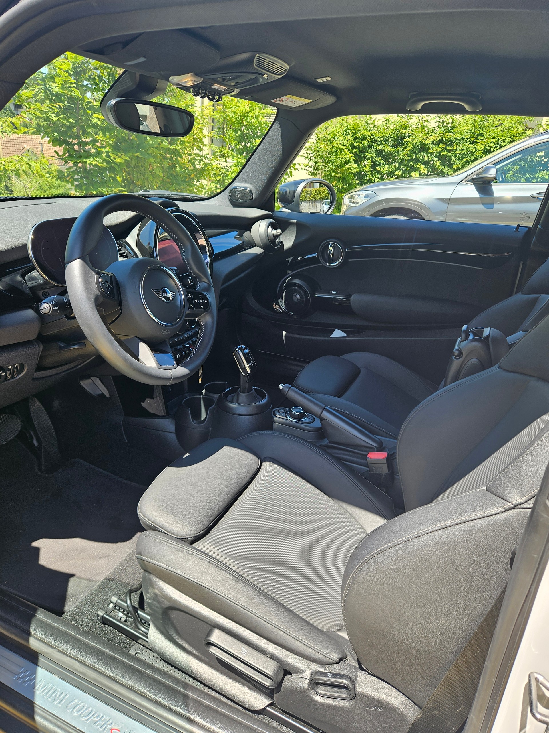 MINI 2.0i Cooper S SDKG-image-3