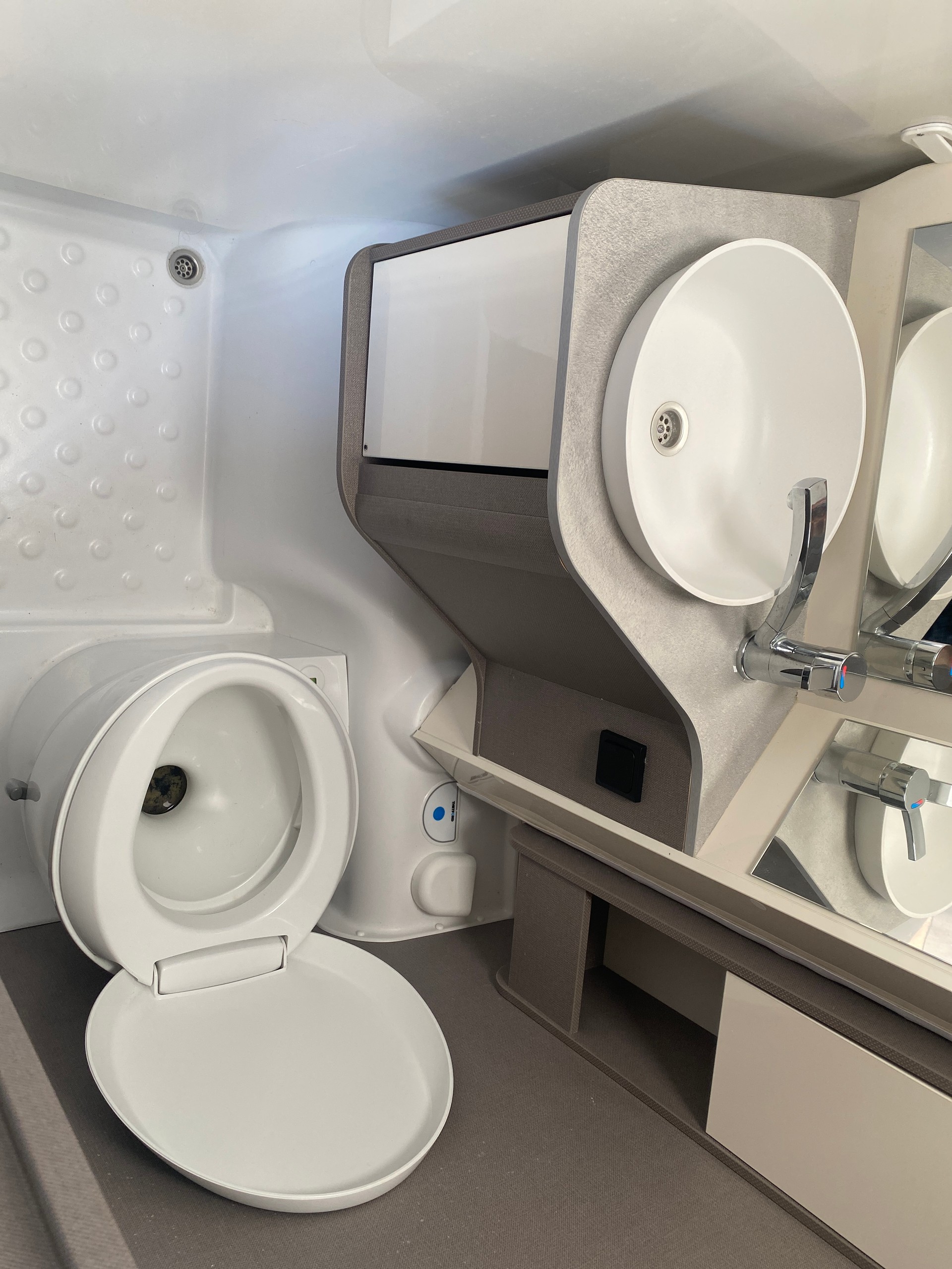 FORD 2025 Ford Etrusco | Automatik | Voll ausgestattet-image-5
