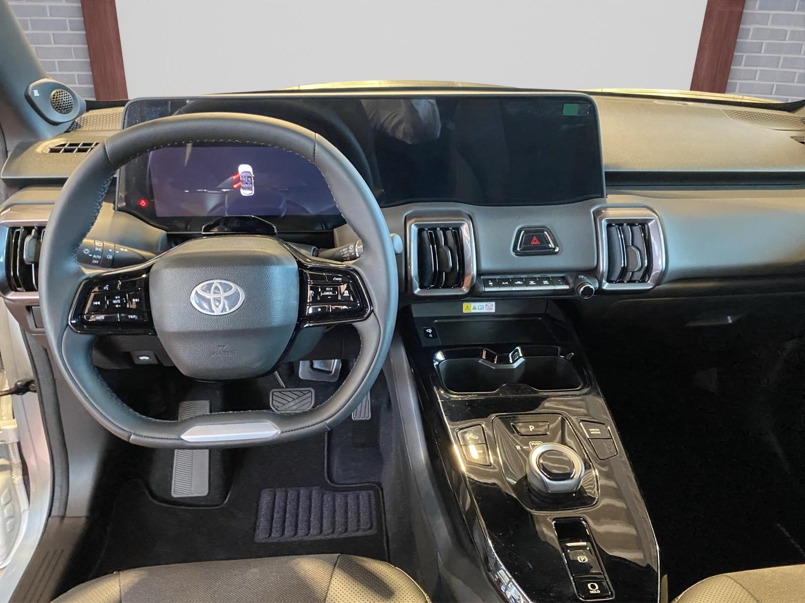 TOYOTA Urban Cruiser Premium-image-6
