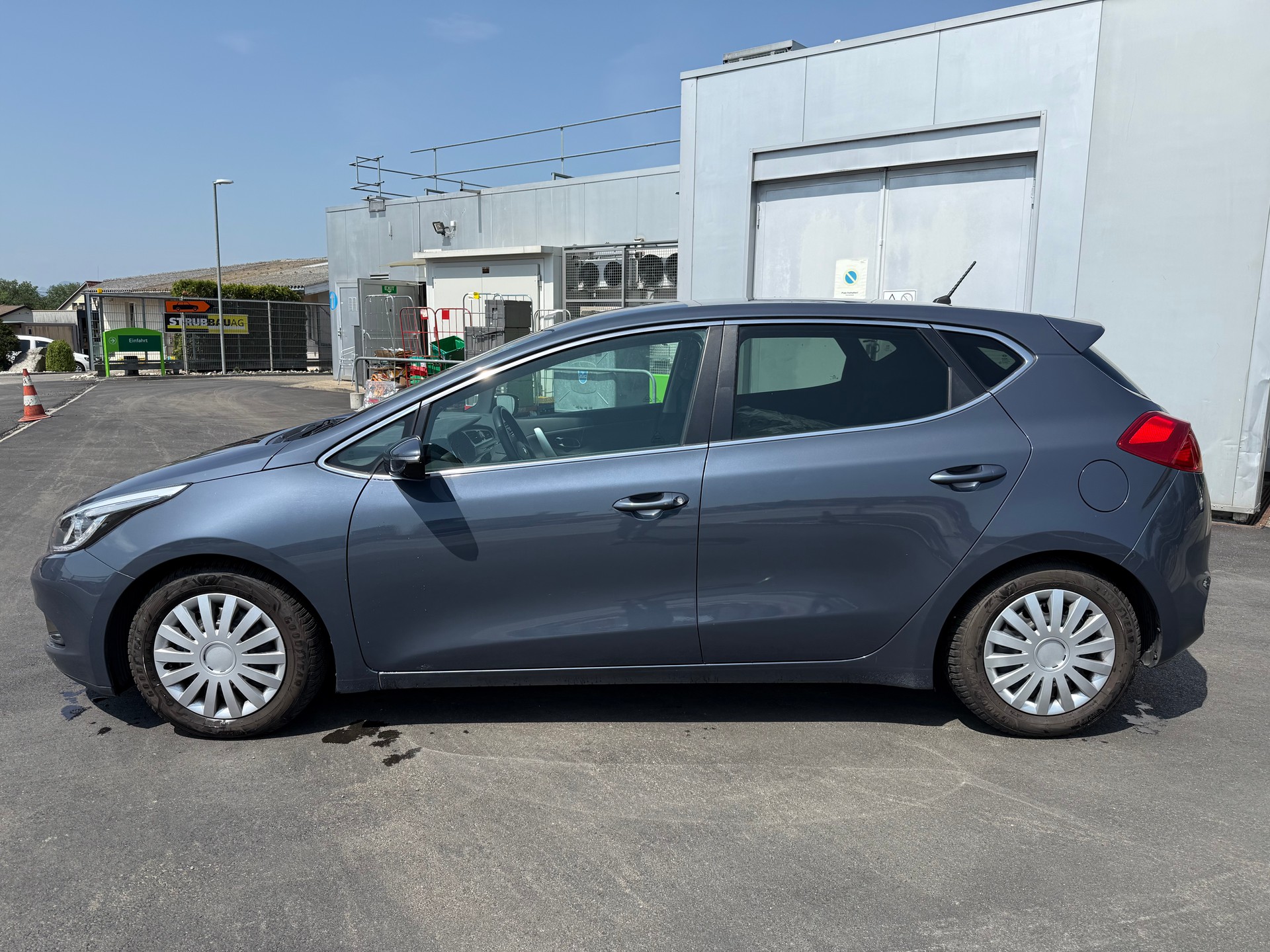 KIA Cee'd 1.6 CRDi Trend-image-6
