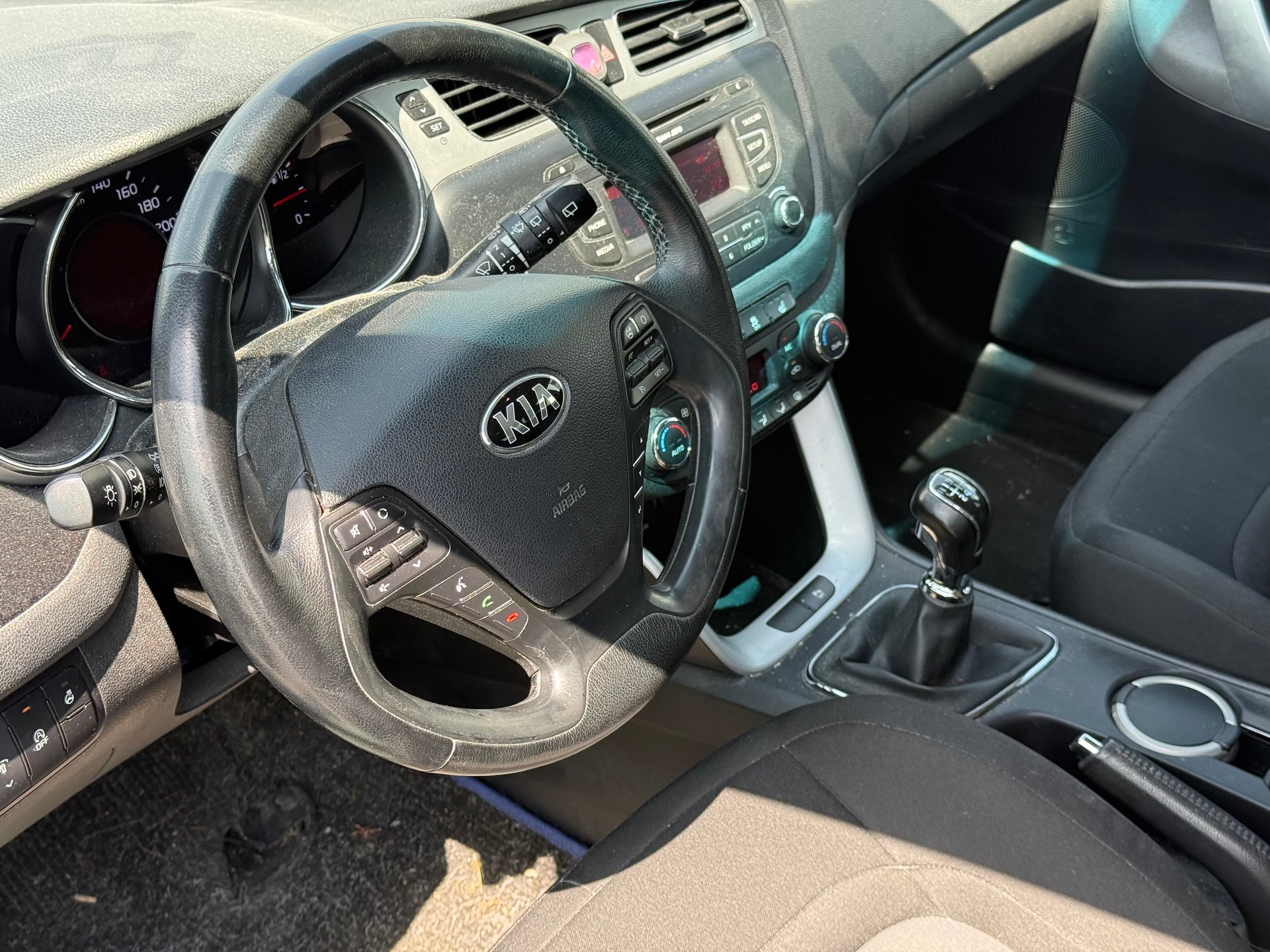 KIA Cee'd 1.6 CRDi Trend-image-9