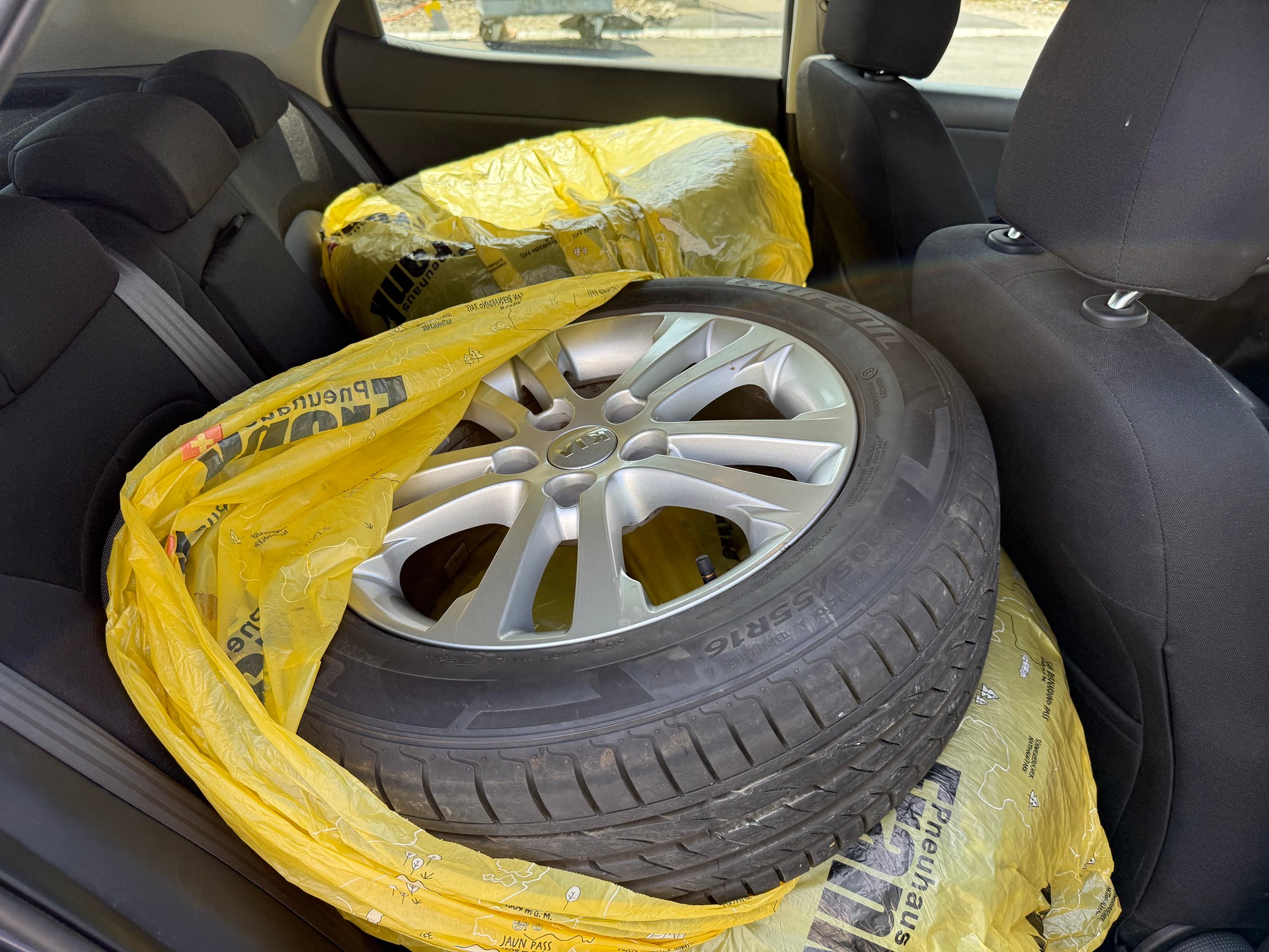 KIA Cee'd 1.6 CRDi Trend-image-11