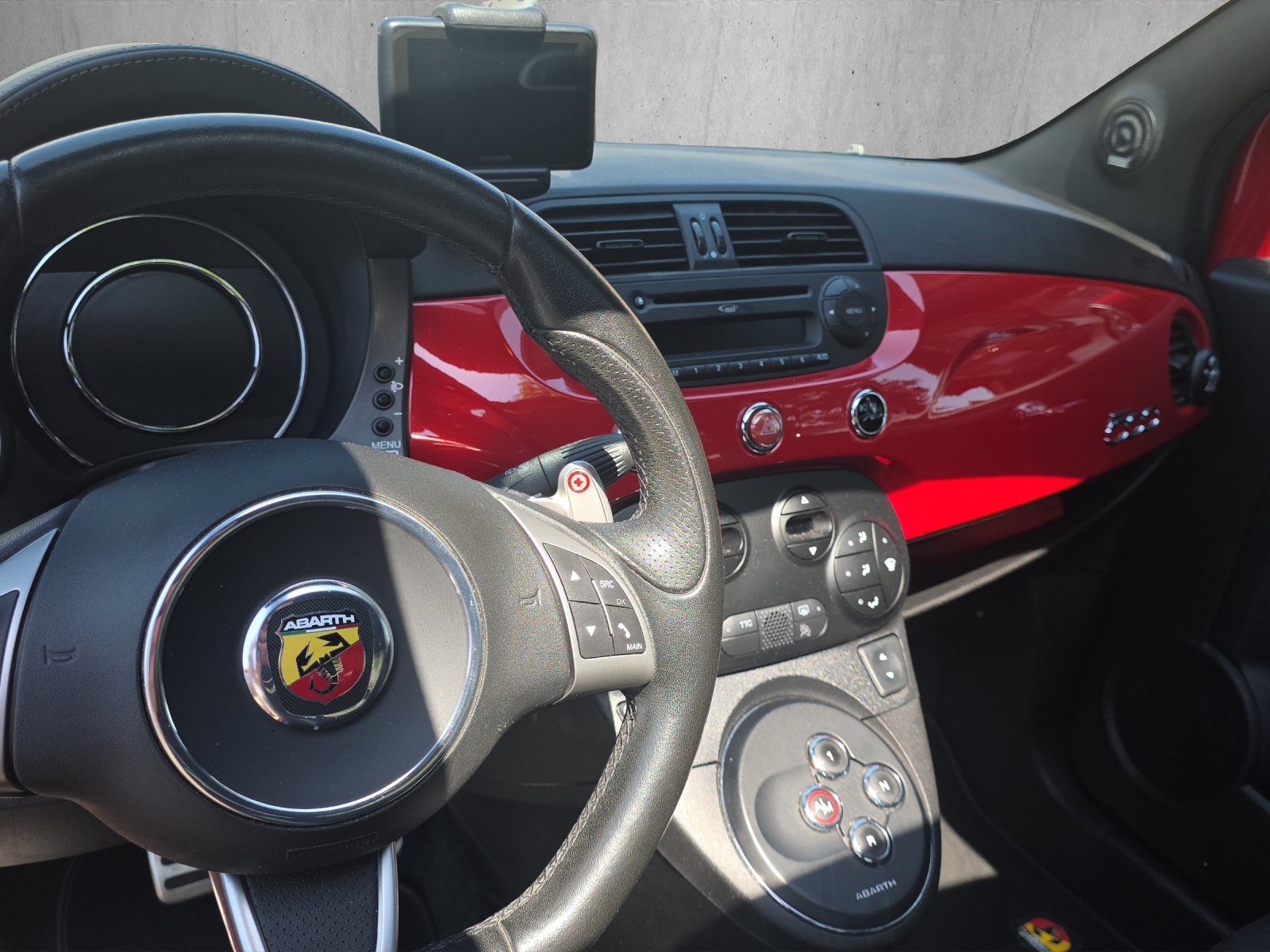 FIAT 500 1.4 16V Turbo Abarth Dualogic-image-9