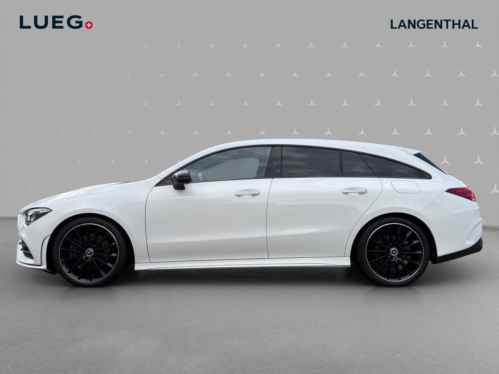 MERCEDES-BENZ CLA Shooting Brake 220 d 4Matic Swiss Star-image-1