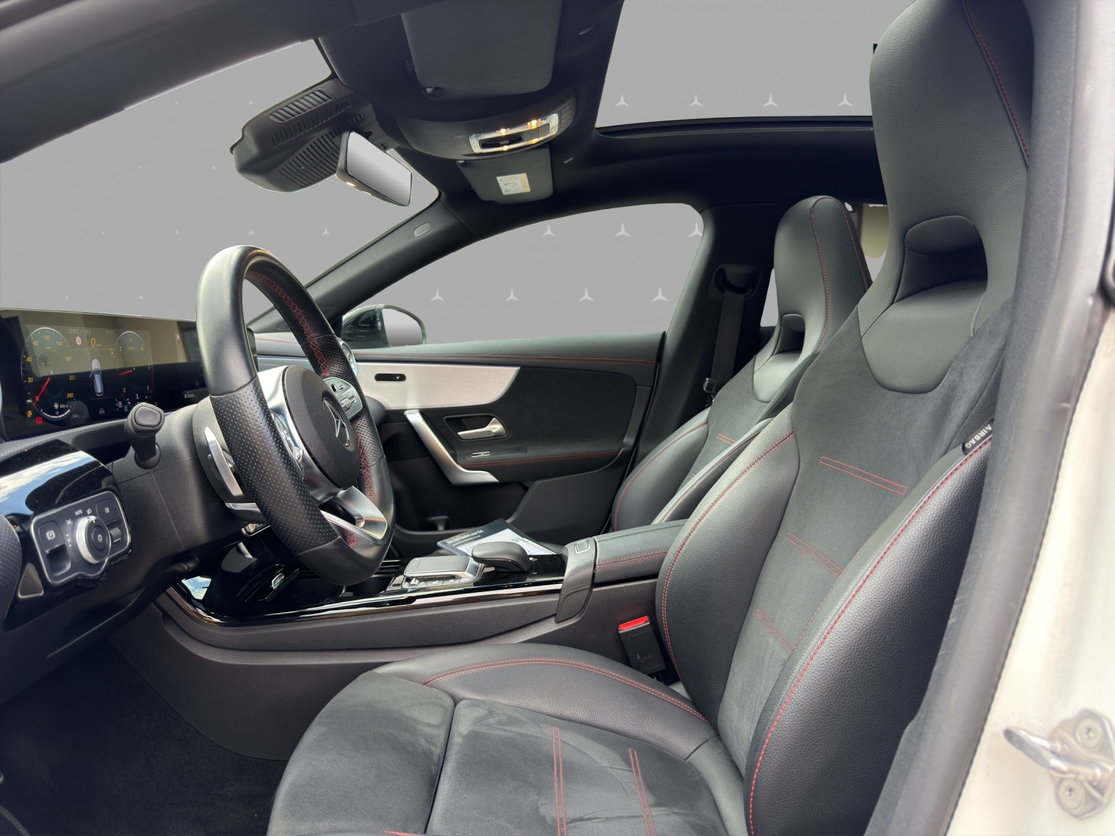 MERCEDES-BENZ CLA Shooting Brake 220 d 4Matic Swiss Star-image-7