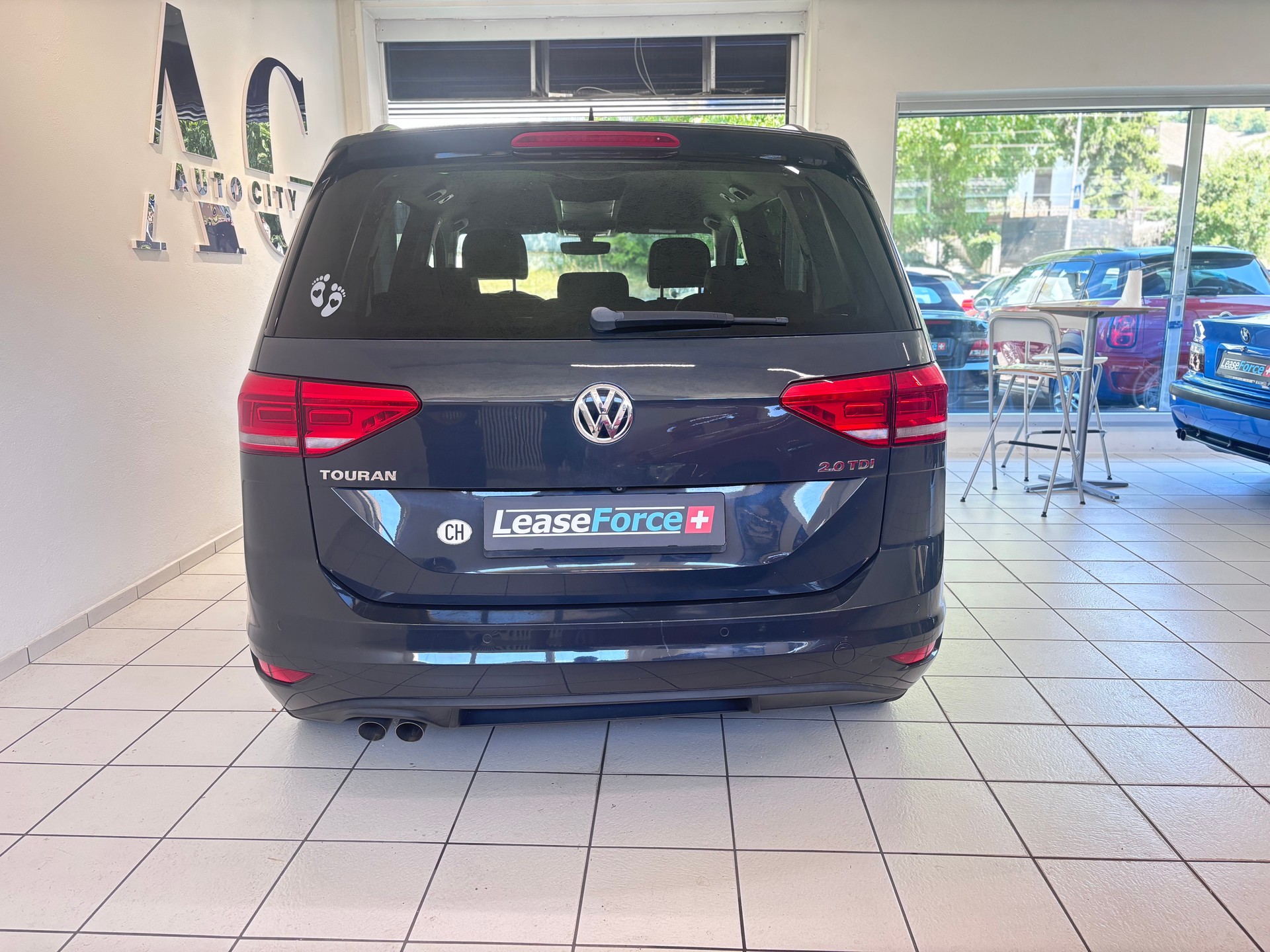 VW Touran 2.0 TDI BlueMotion Technology Highline DSG-image-4