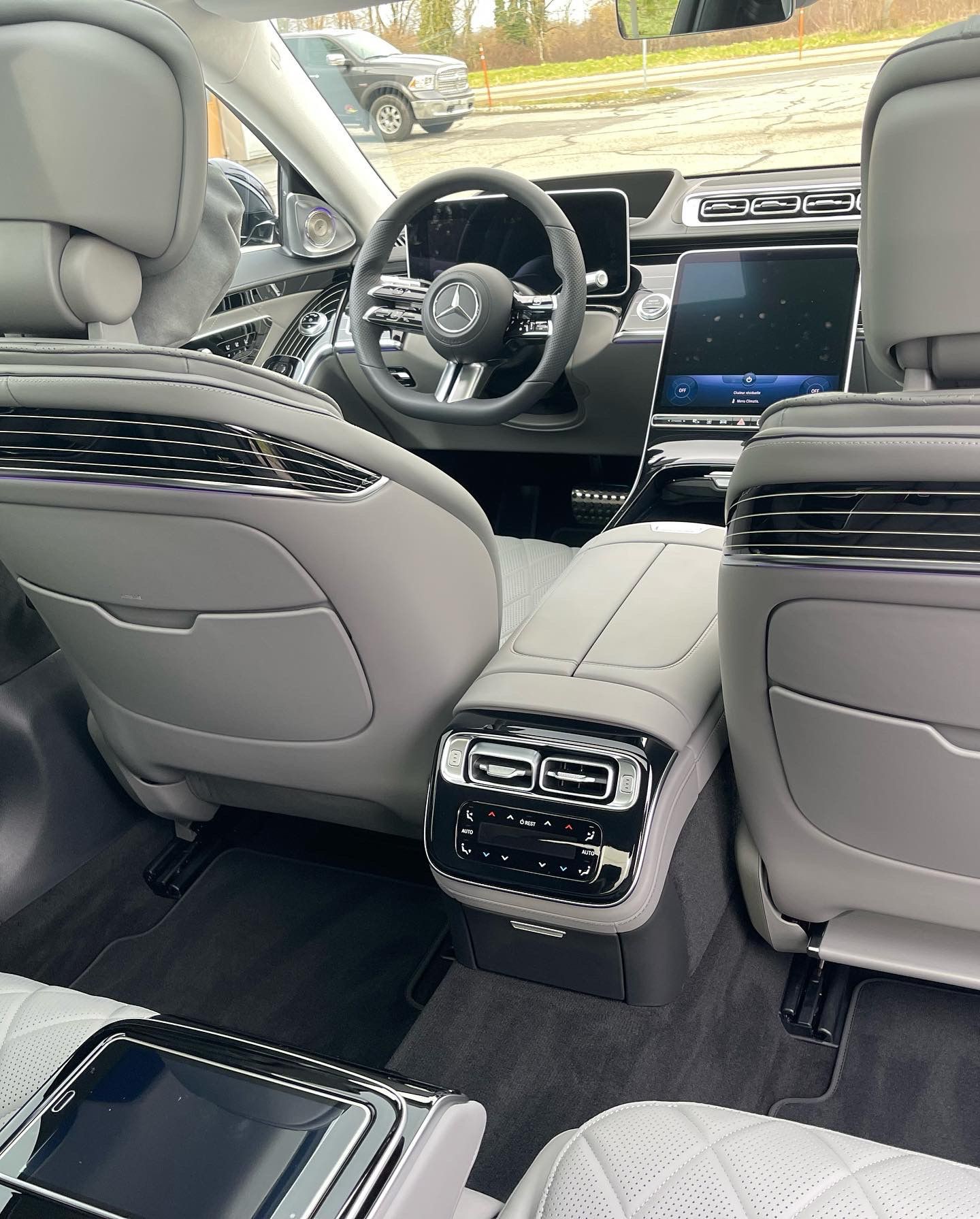 MERCEDES-BENZ S 350 d AMG Line 4matic lang-image-4