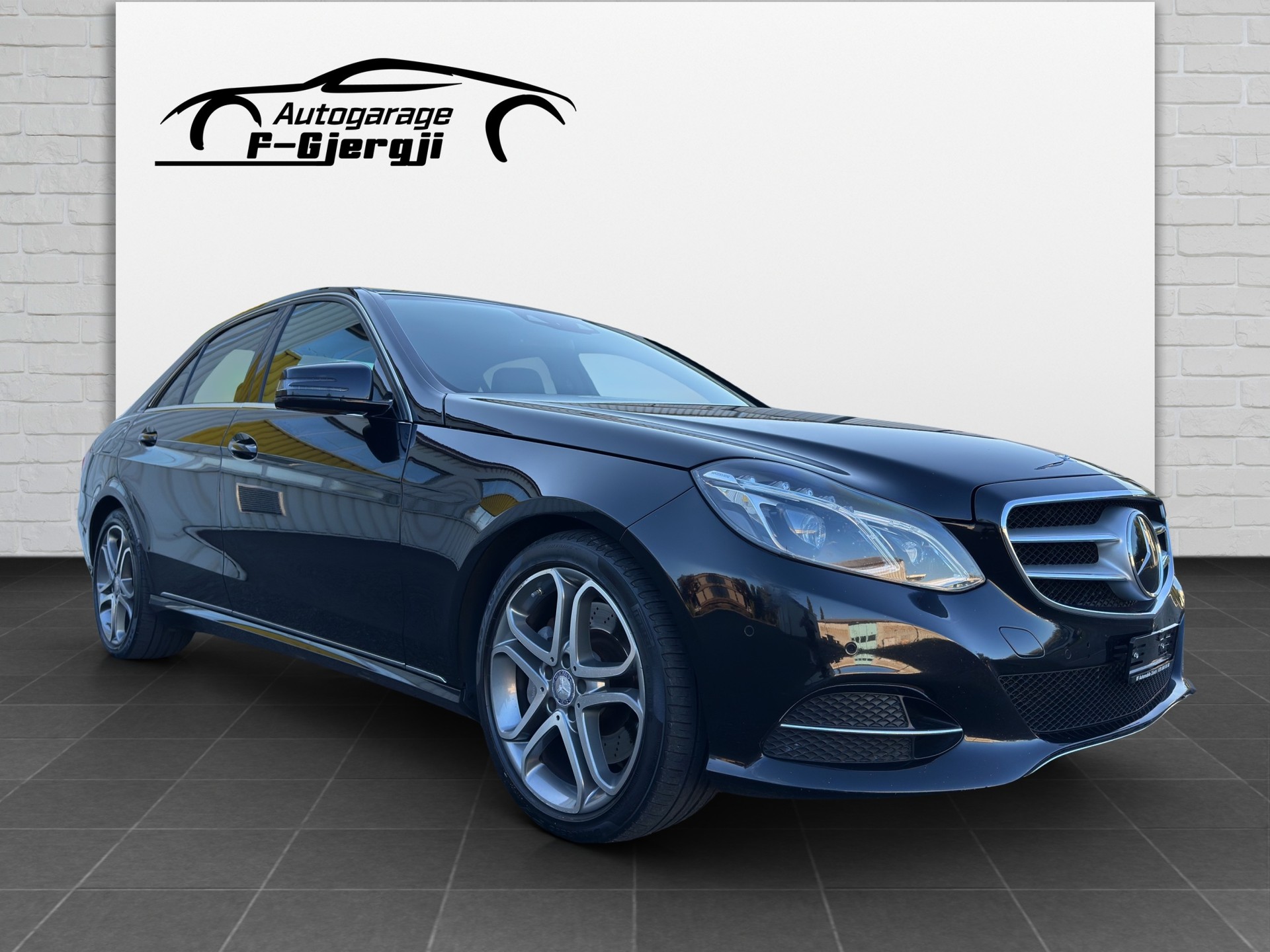 MERCEDES-BENZ E 400 Avantgarde 7G-Tronic-showroom-element-1