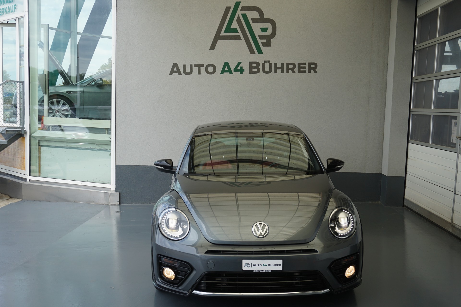 VW Beetle 1.4 TSI BMT R-Line 150PS Automat-image-8