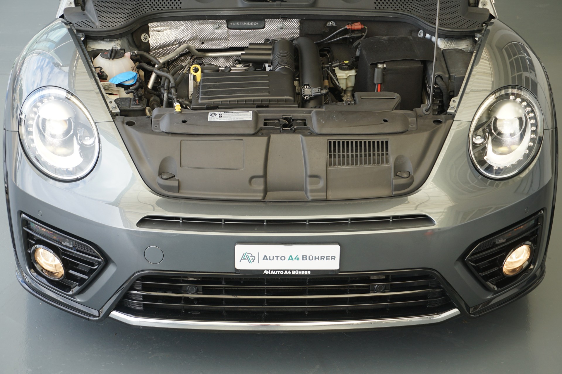 VW Beetle 1.4 TSI BMT R-Line 150PS Automat-image-11