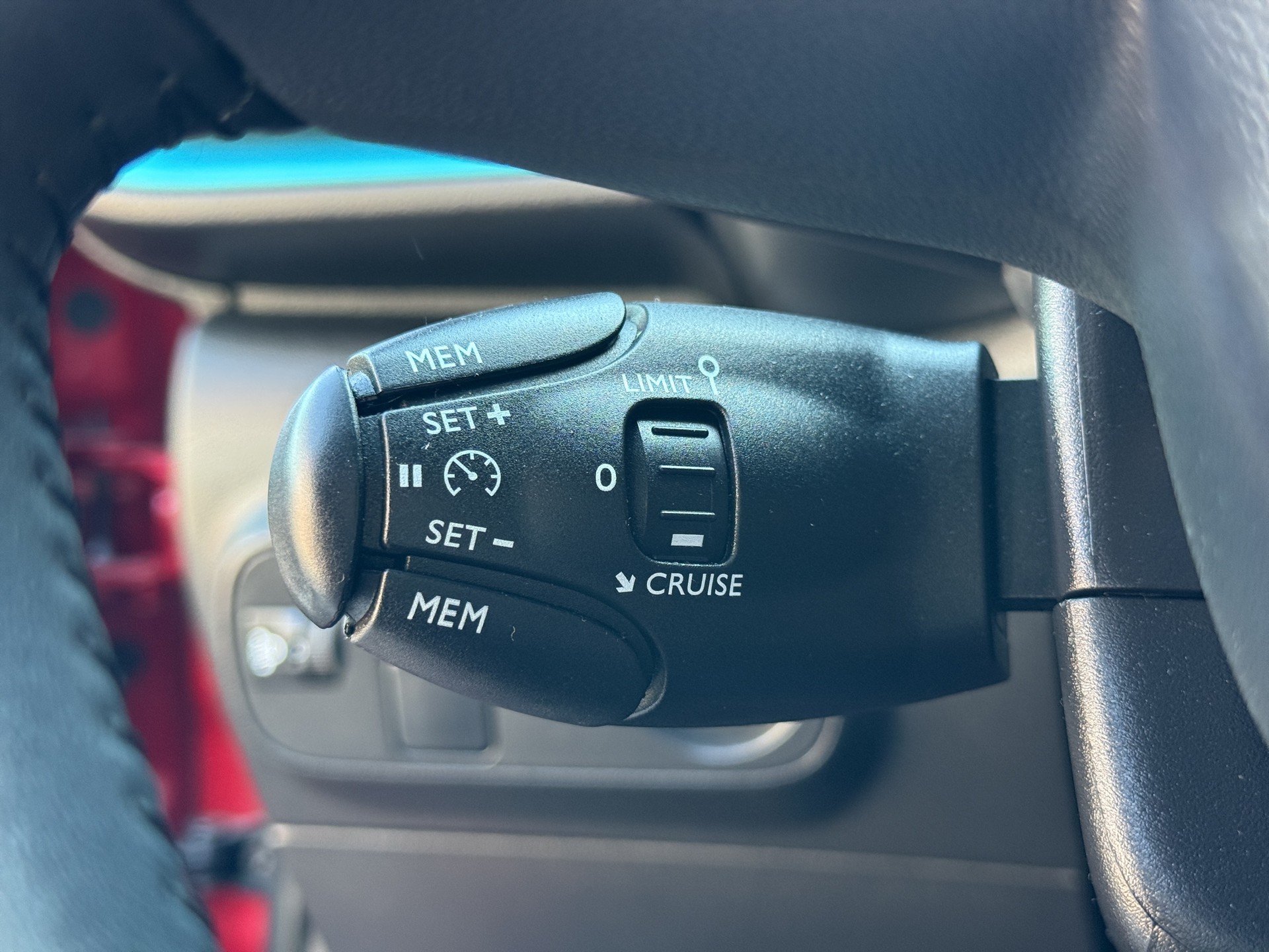 CITROEN C3 1.2i PureTech Swiss Edition EAT6-image-21