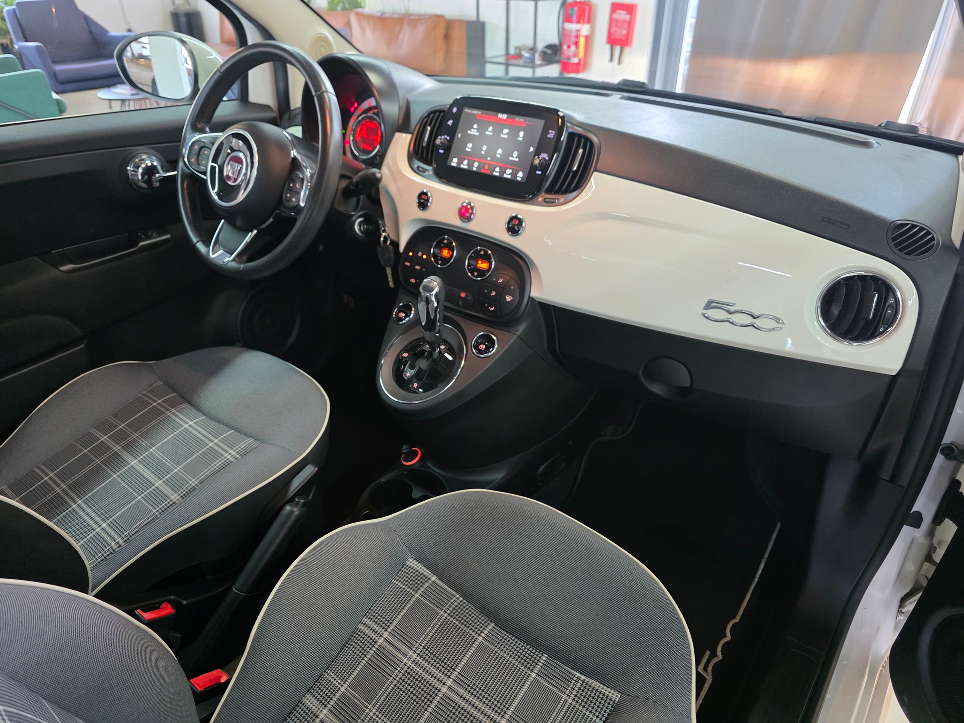 FIAT 500 0.9 Twinair Lounge Dualogic-image-8
