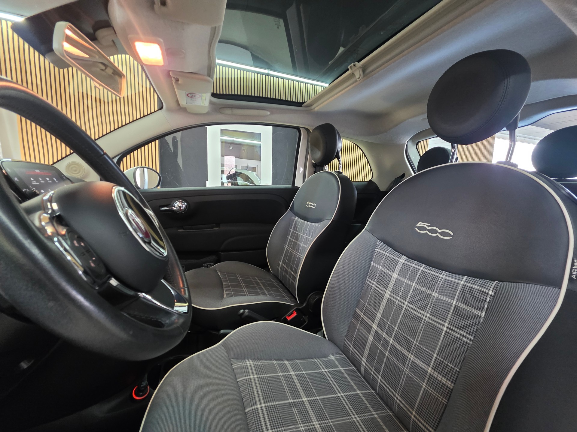 FIAT 500 0.9 Twinair Lounge Dualogic-image-9