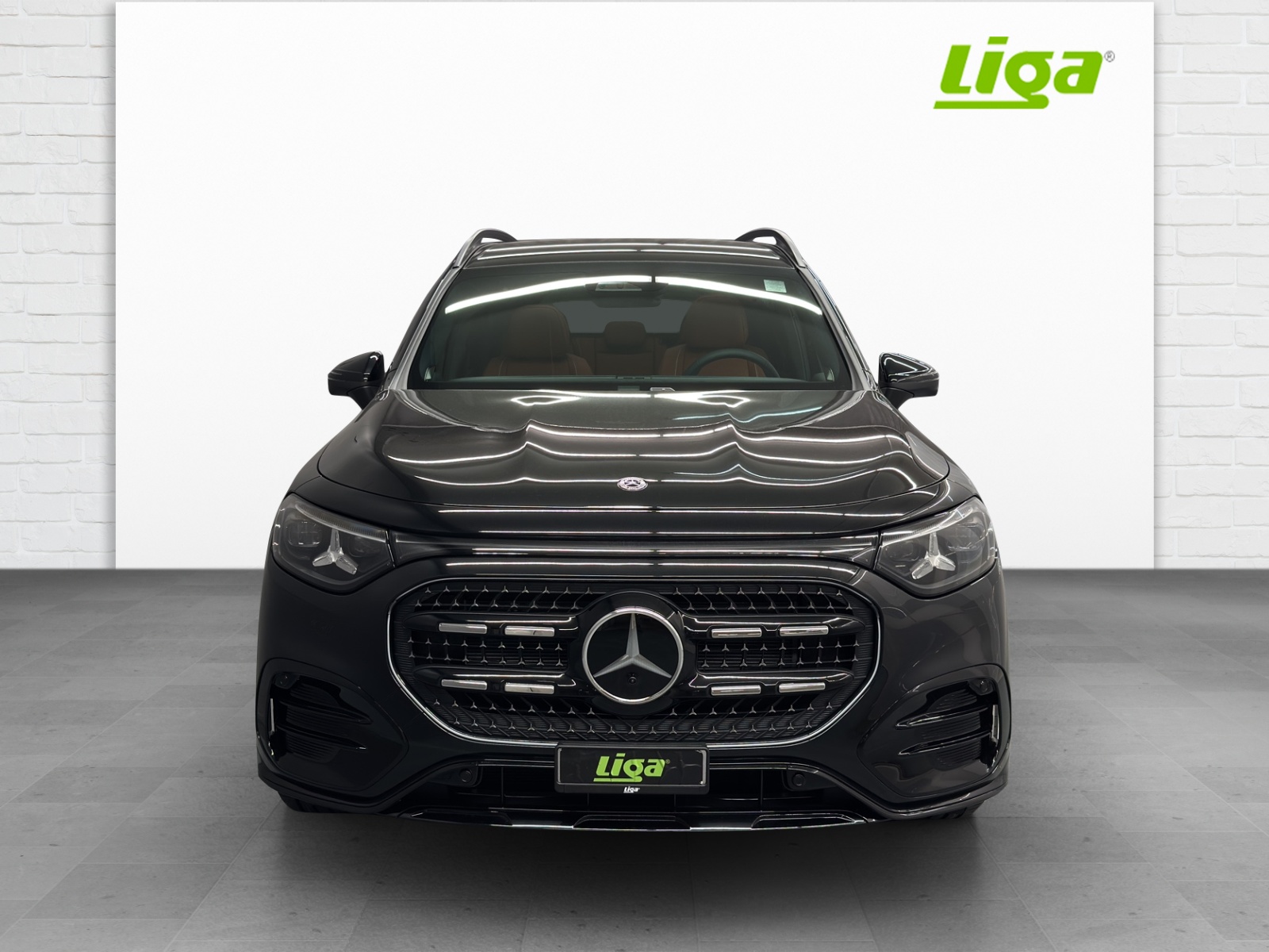 MERCEDES-BENZ GLB 220 4Matic-showroom-element-1