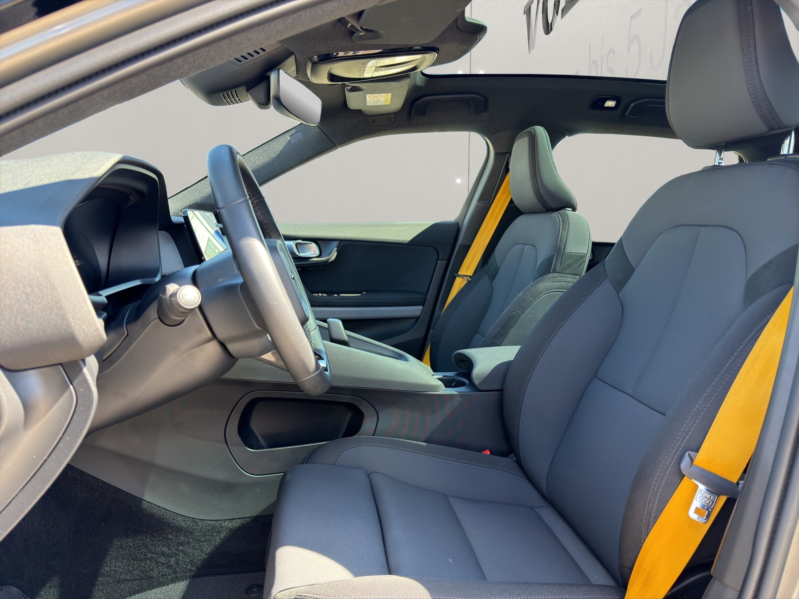 POLESTAR 2 Long Range Dual Motor-image-8