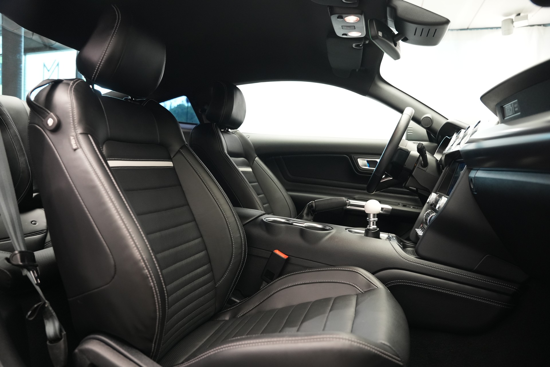 FORD Mustang Fastback 5.0 V8 Mach 1 *Handschalter*-image-12