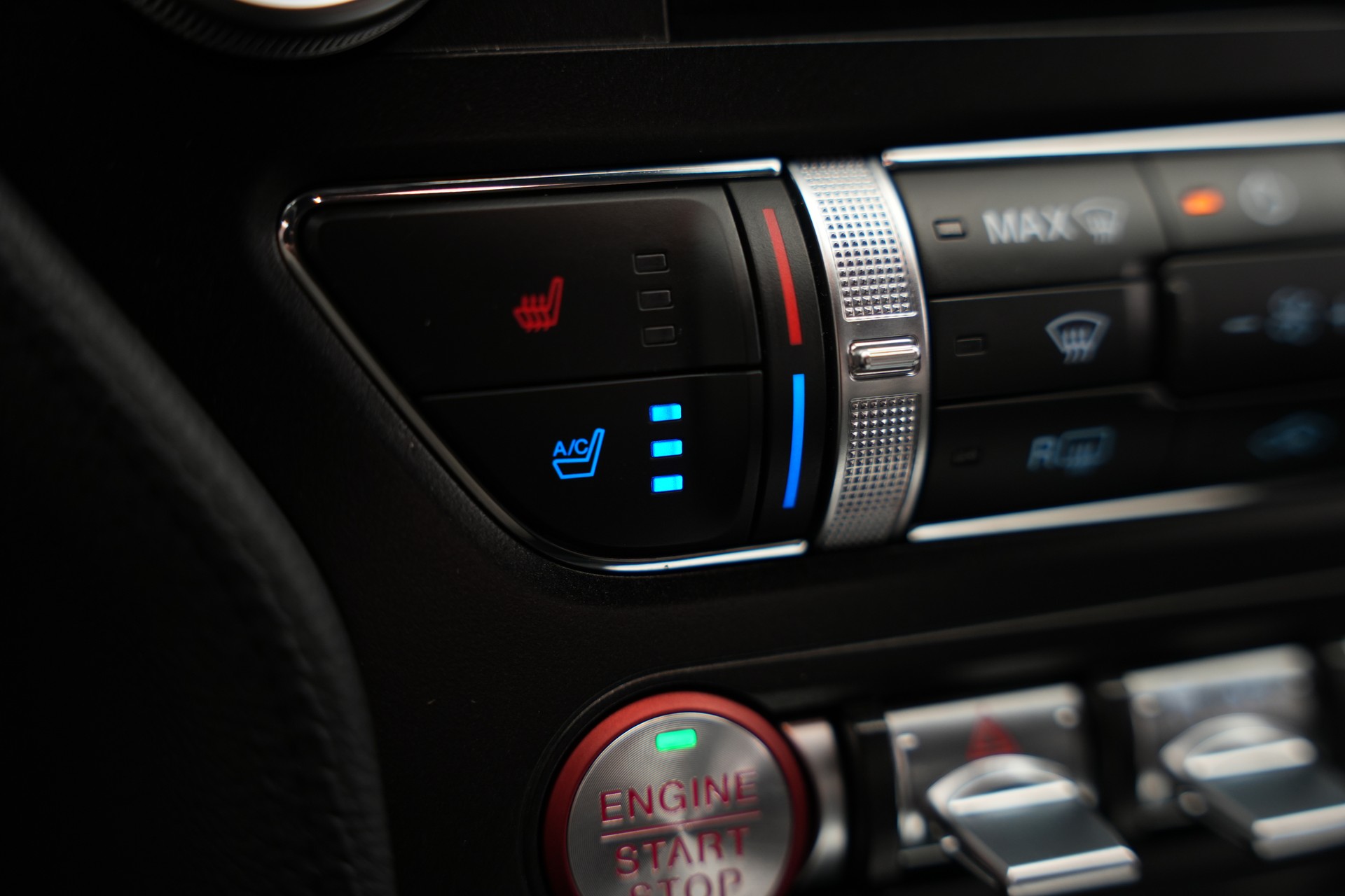 FORD Mustang Fastback 5.0 V8 Mach 1 *Handschalter*-image-44