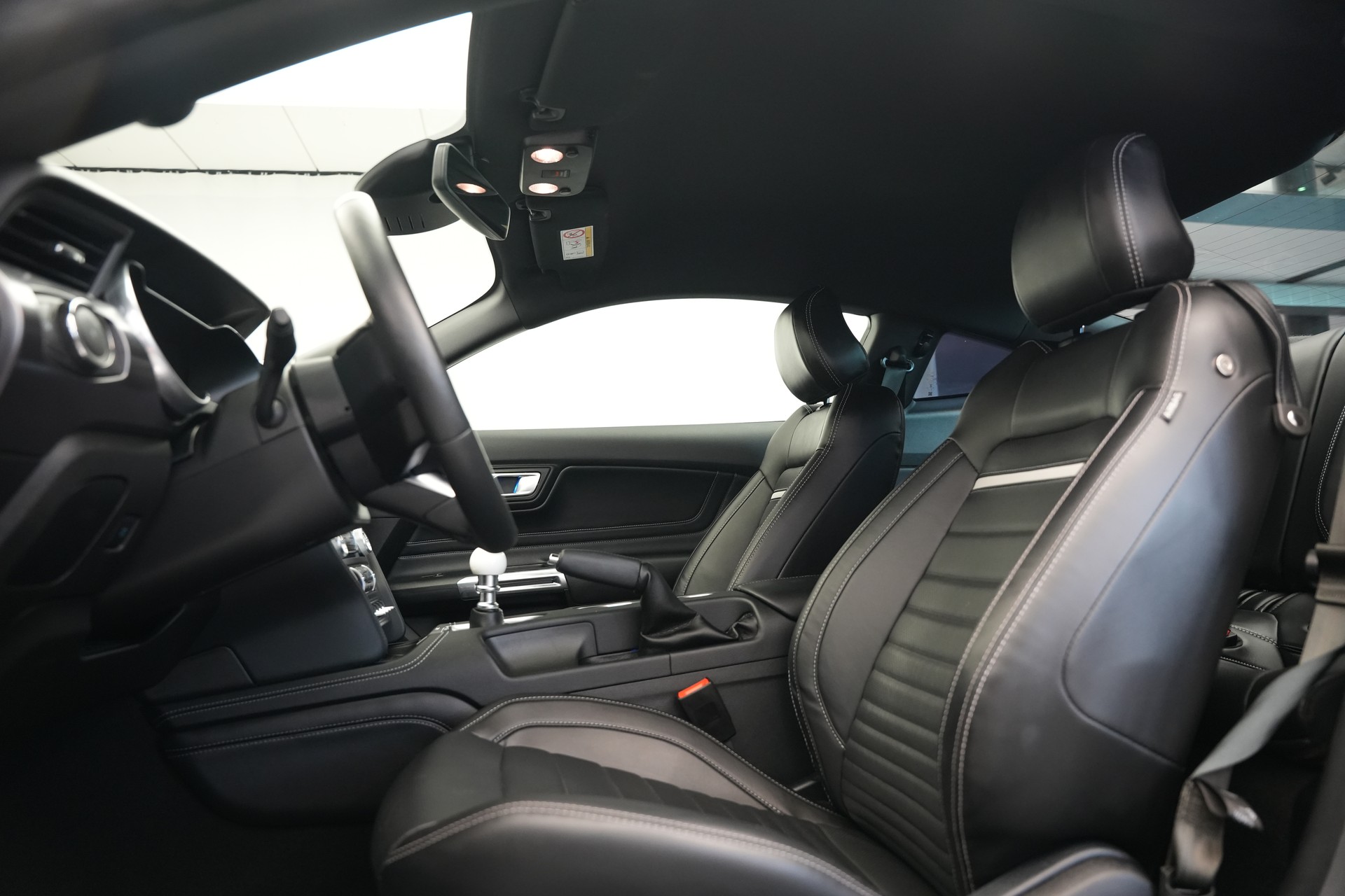 FORD Mustang Fastback 5.0 V8 Mach 1 *Handschalter*-image-11