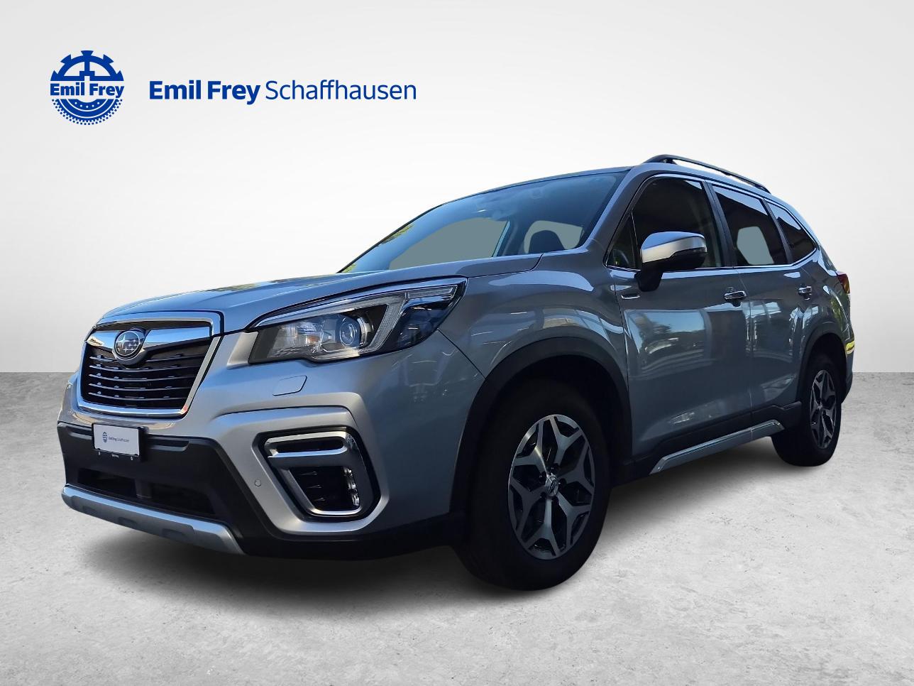 SUBARU Forester Station 2.0i e-Boxer Swiss Plus