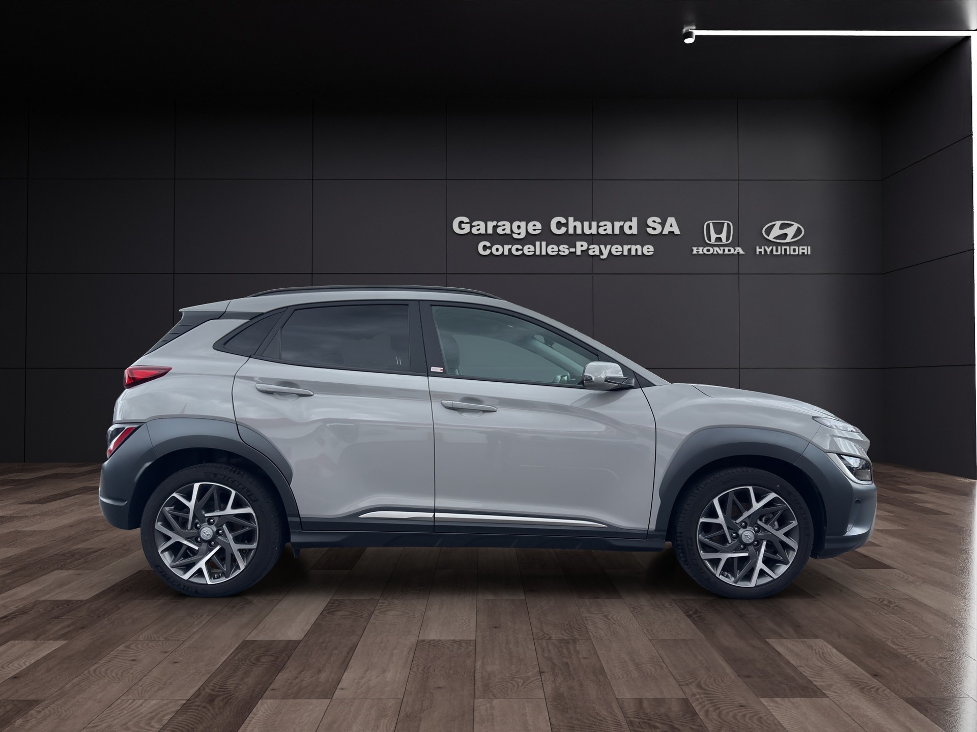 HYUNDAI Kona 1.6 GDi HEV Amplia DCT-showroom-element-3