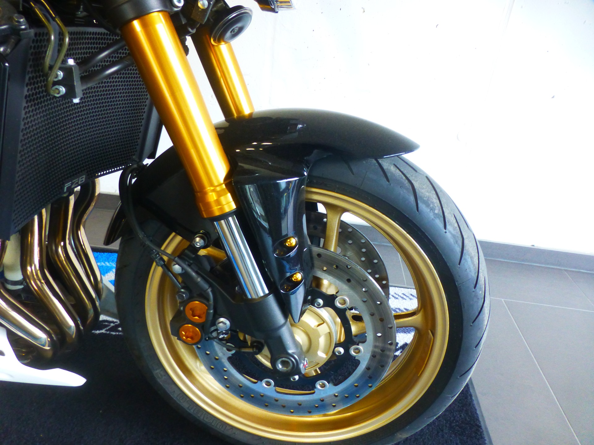 YAMAHA FZ8 N ABS-image-12