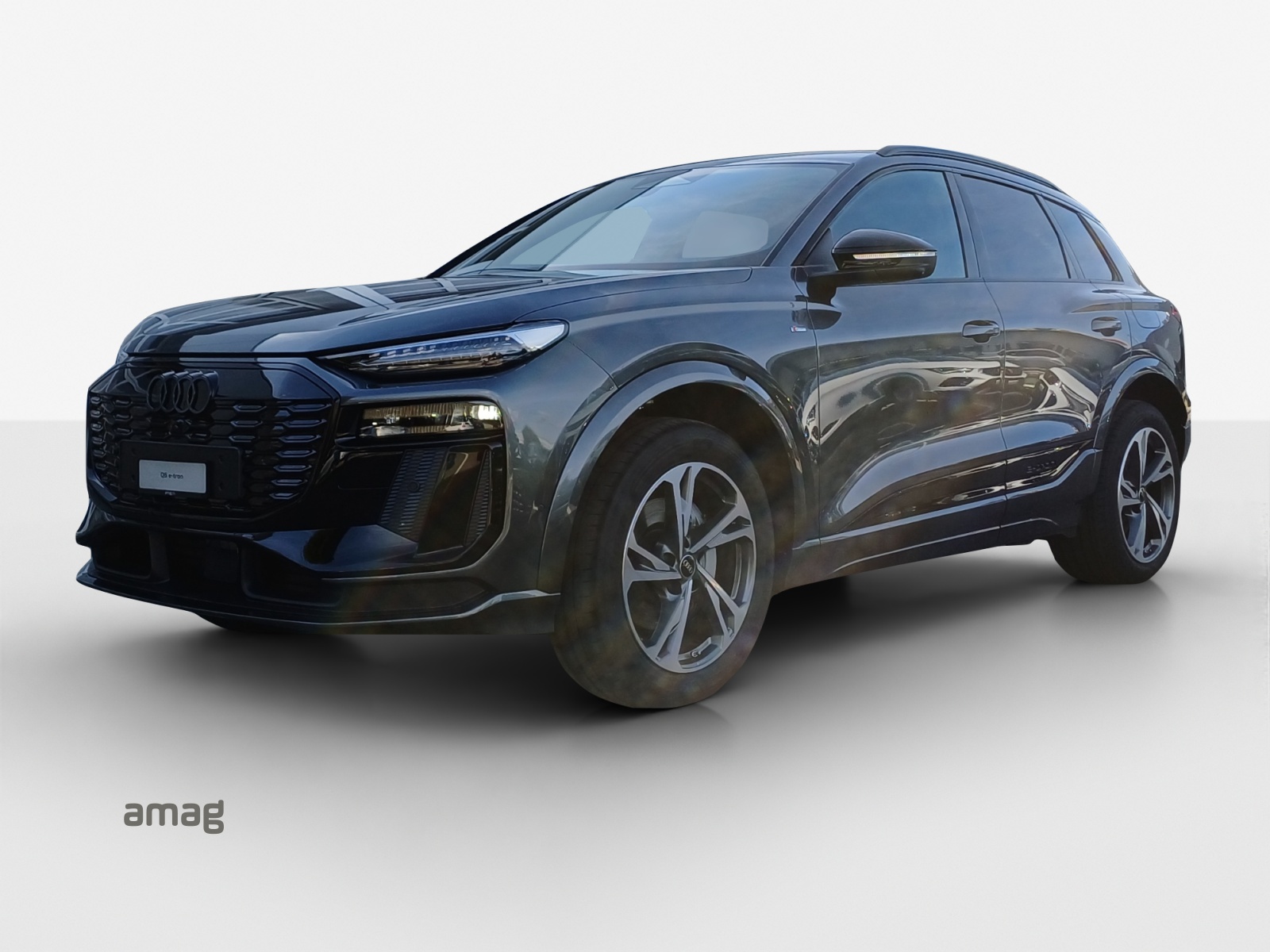 AUDI Q6 e-tron quattro