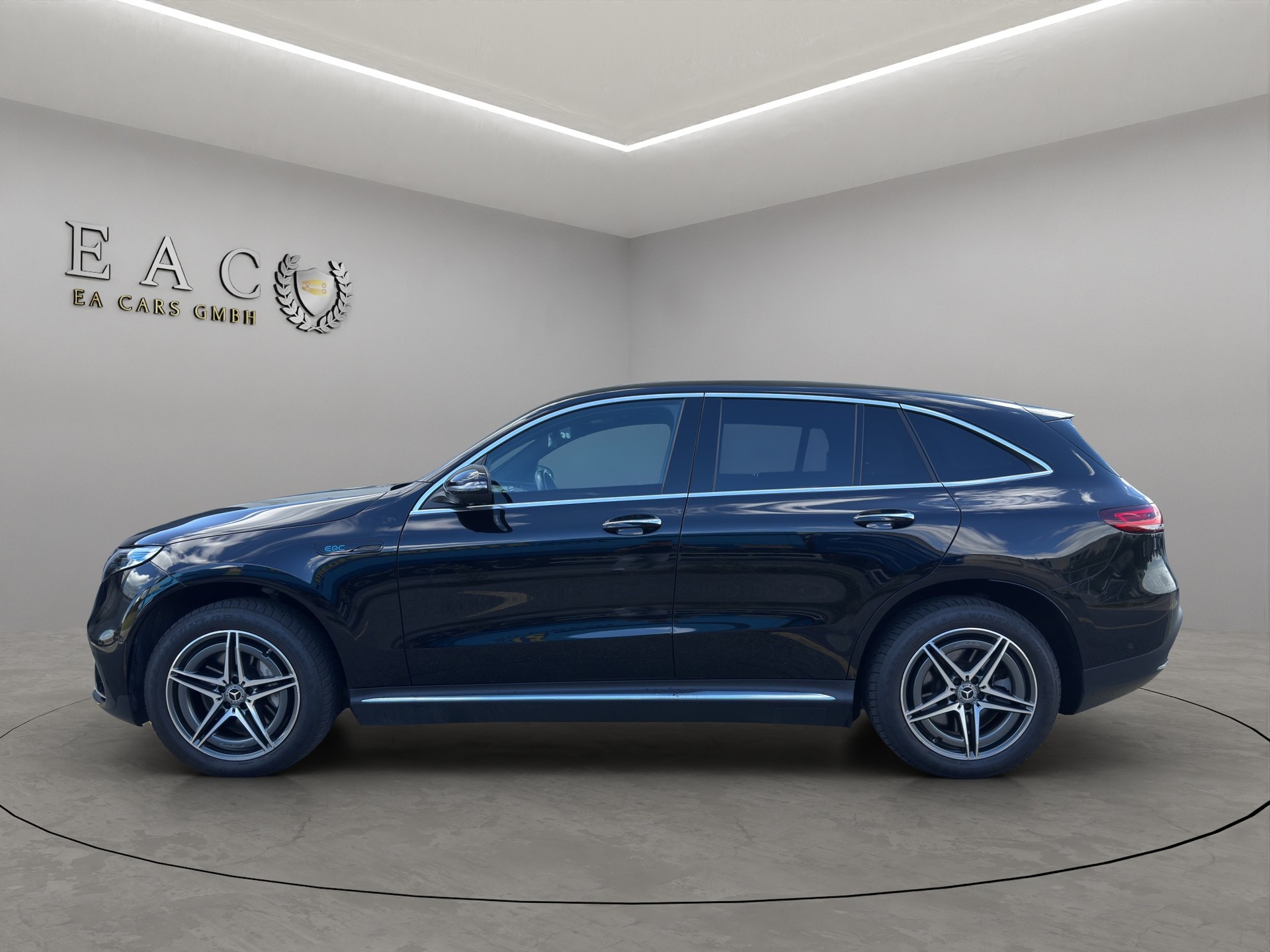 MERCEDES-BENZ EQC 400 4Matic AMG Line **Batteriekapazität 96.55%**-showroom-element-1