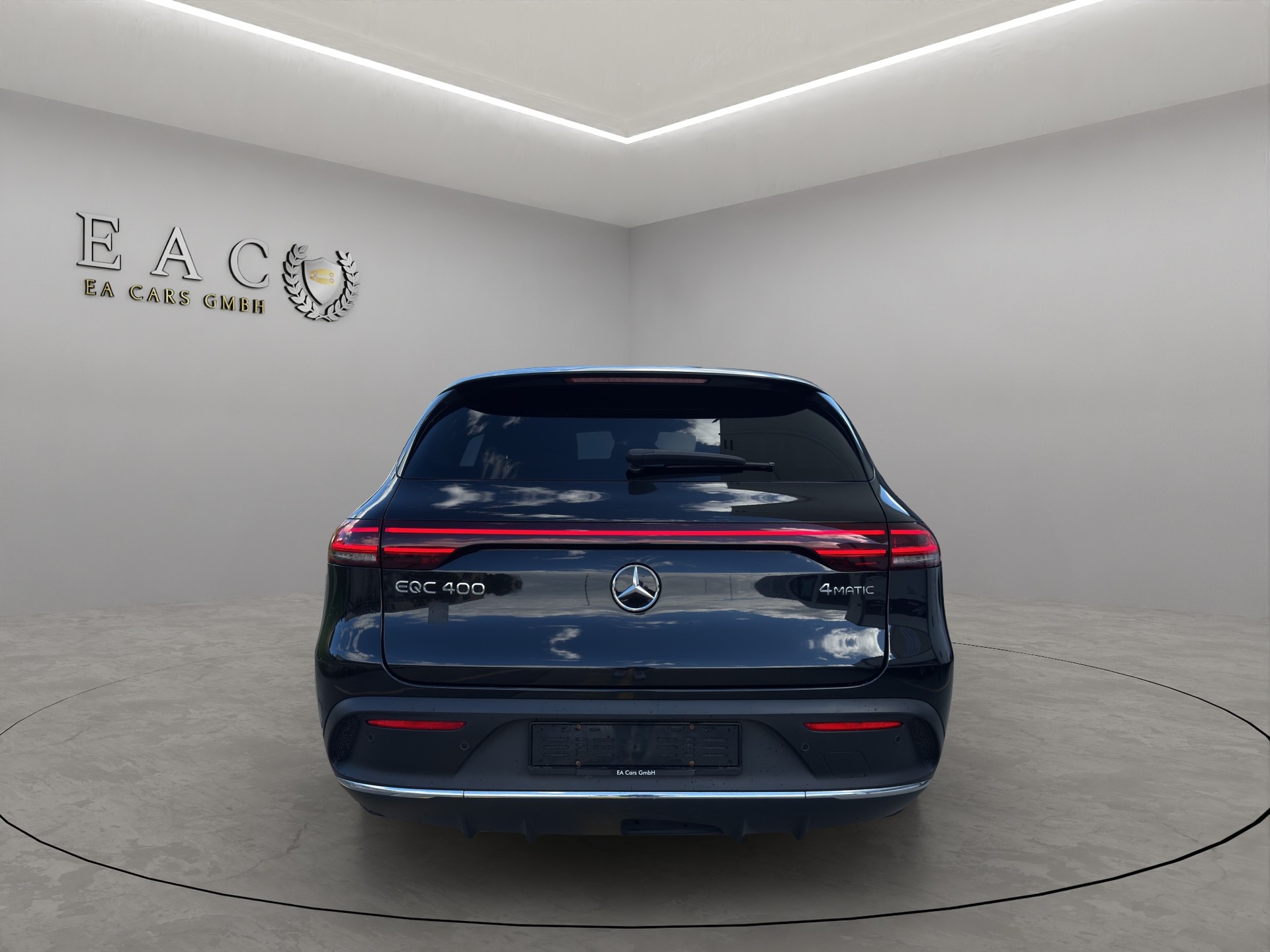 MERCEDES-BENZ EQC 400 4Matic AMG Line **Batteriekapazität 96.55%**-showroom-element-3