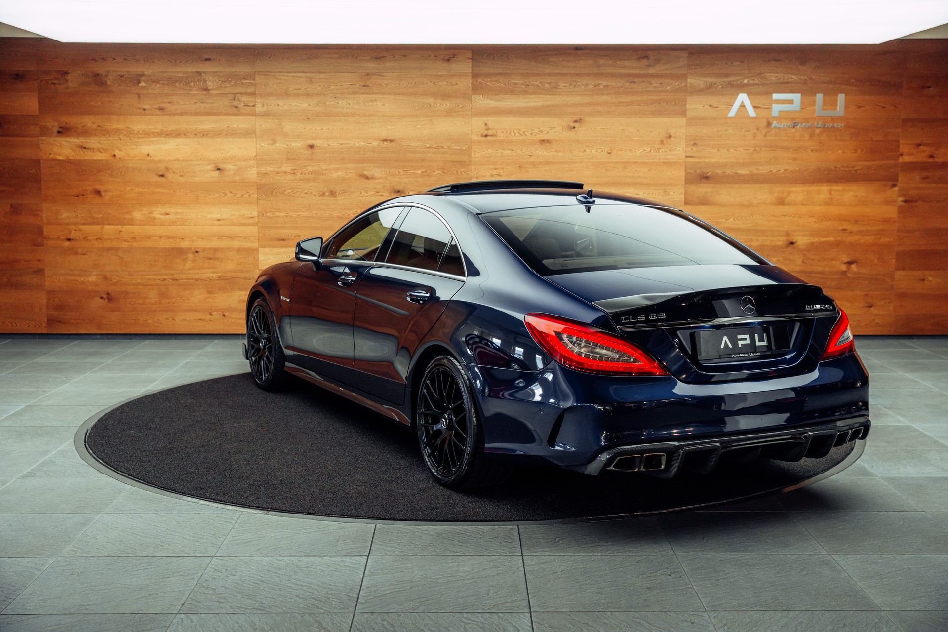 MERCEDES-BENZ CLS 63 AMG S 4Matic Speedshift MCT-showroom-element-2