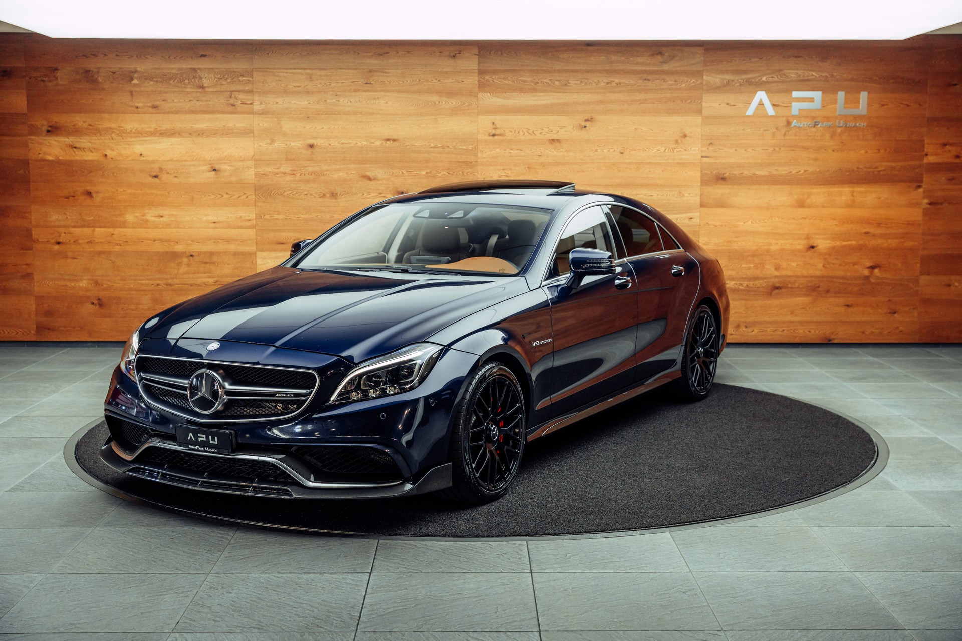 MERCEDES-BENZ CLS 63 AMG S 4Matic Speedshift MCT-showroom-element-3