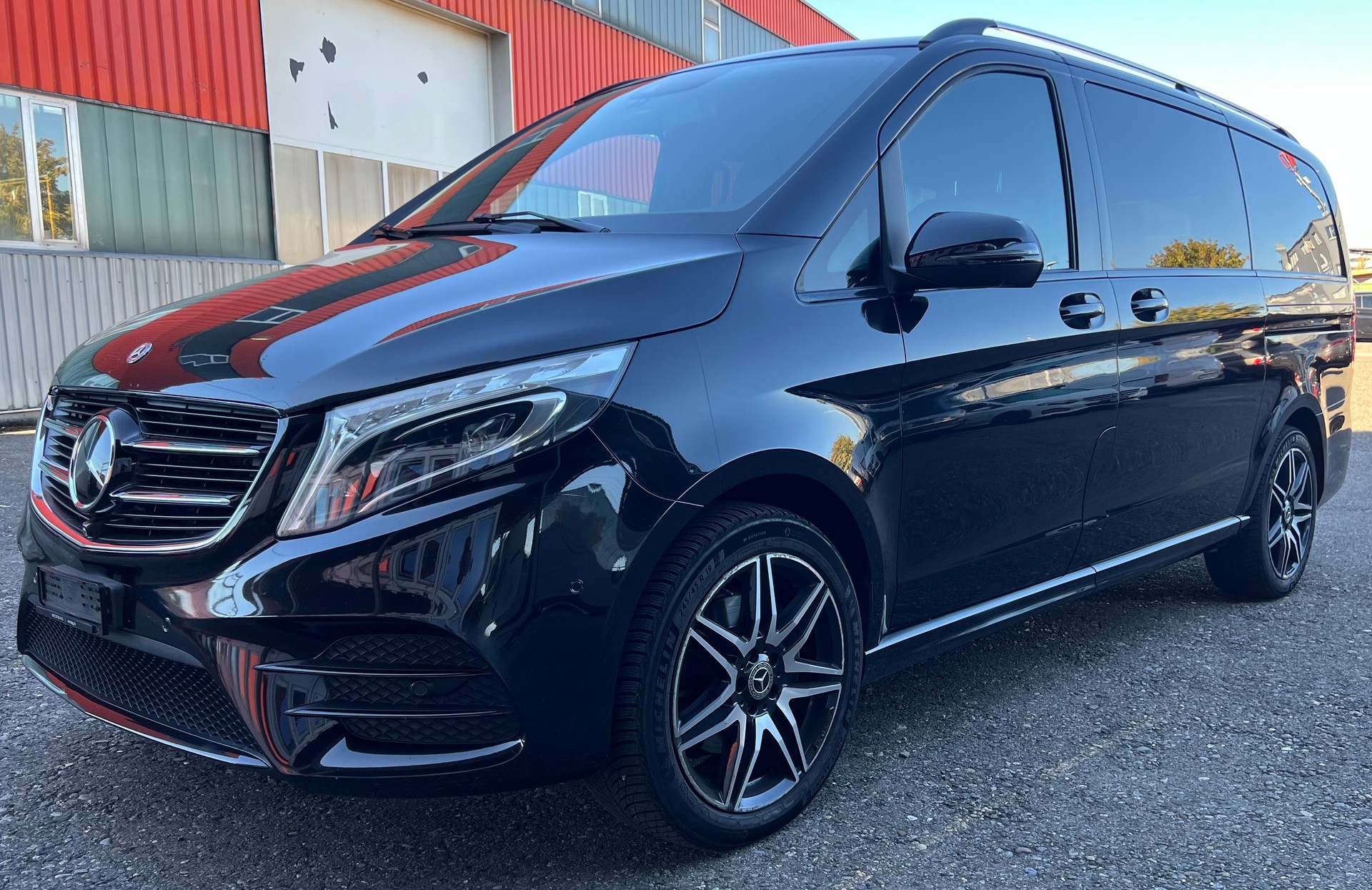 MERCEDES-BENZ V 250 d Swiss Edition lang 4Matic 7G-Tronic 7 PLATZ-image-2