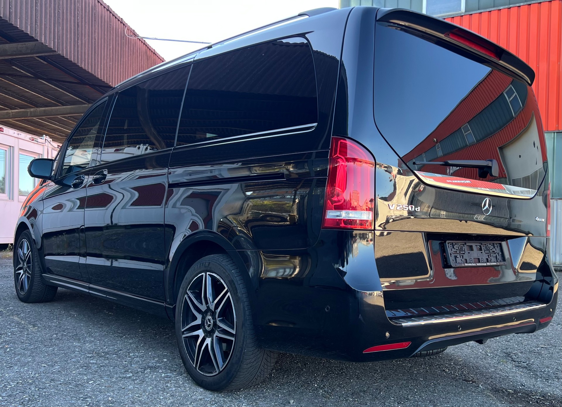 MERCEDES-BENZ V 250 d Swiss Edition lang 4Matic 7G-Tronic 7 PLATZ-image-1