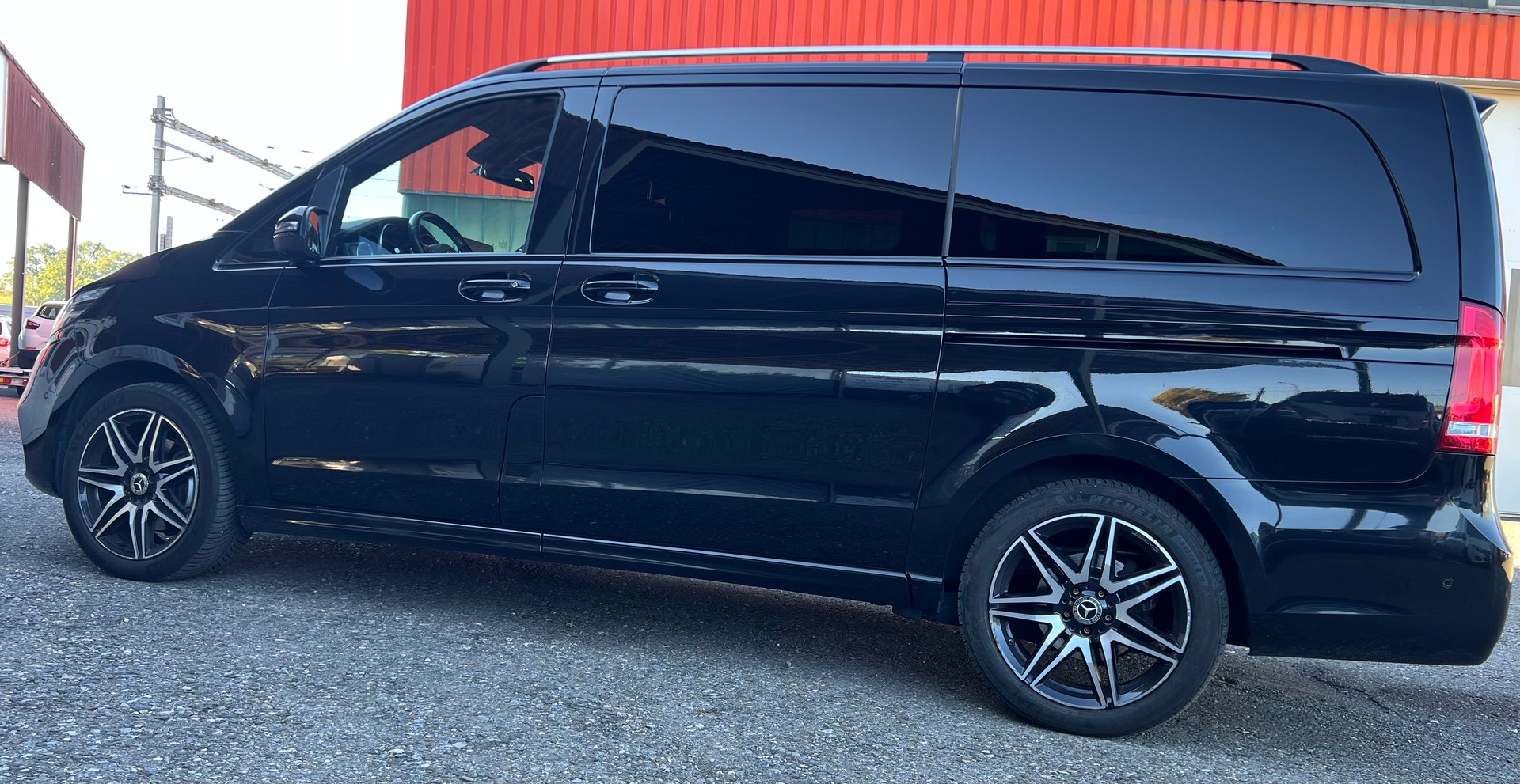 MERCEDES-BENZ V 250 d Swiss Edition lang 4Matic 7G-Tronic 7 PLATZ-image-5