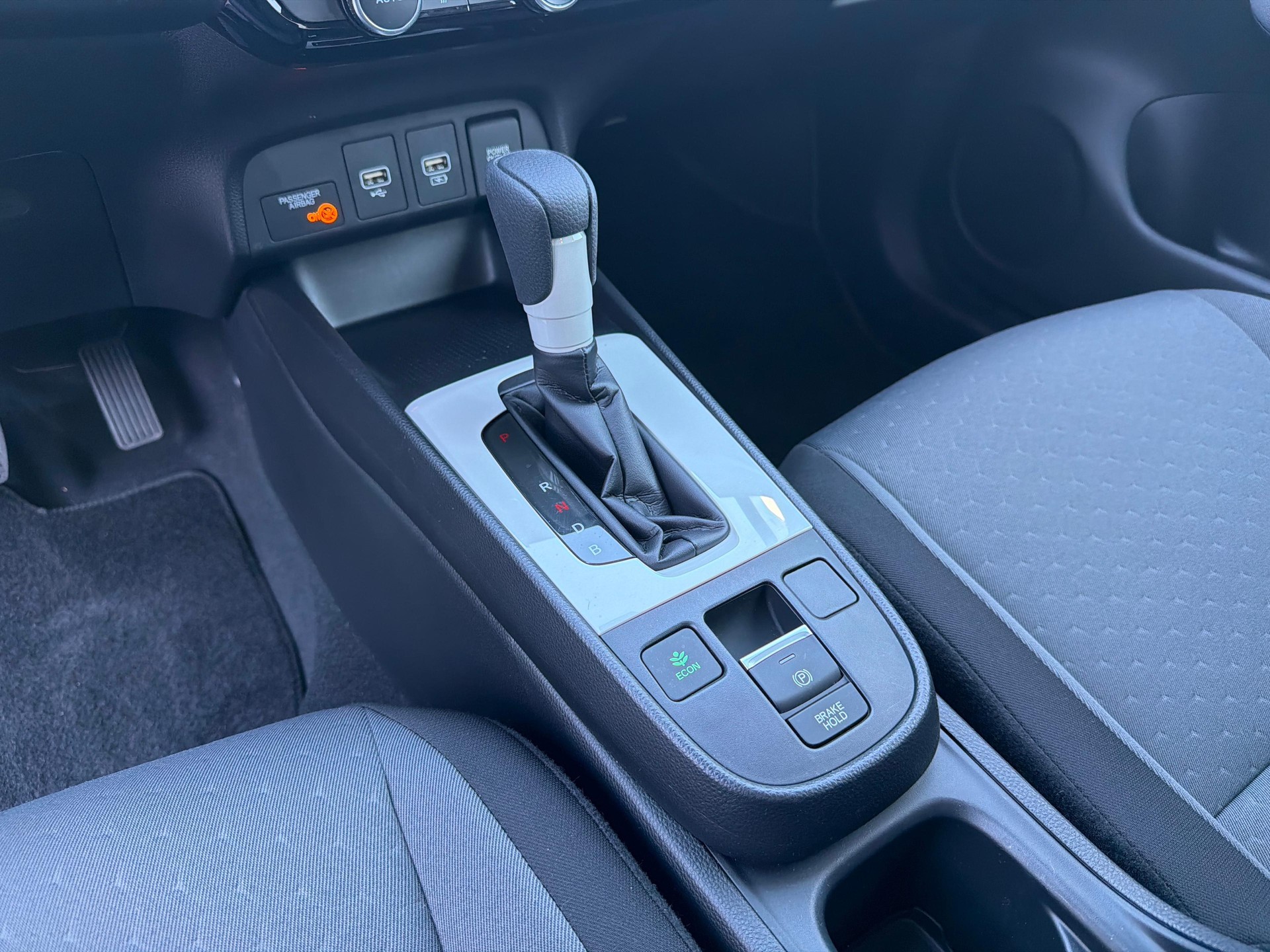 HONDA Jazz 1.5 i-MMD Elegance-image-14
