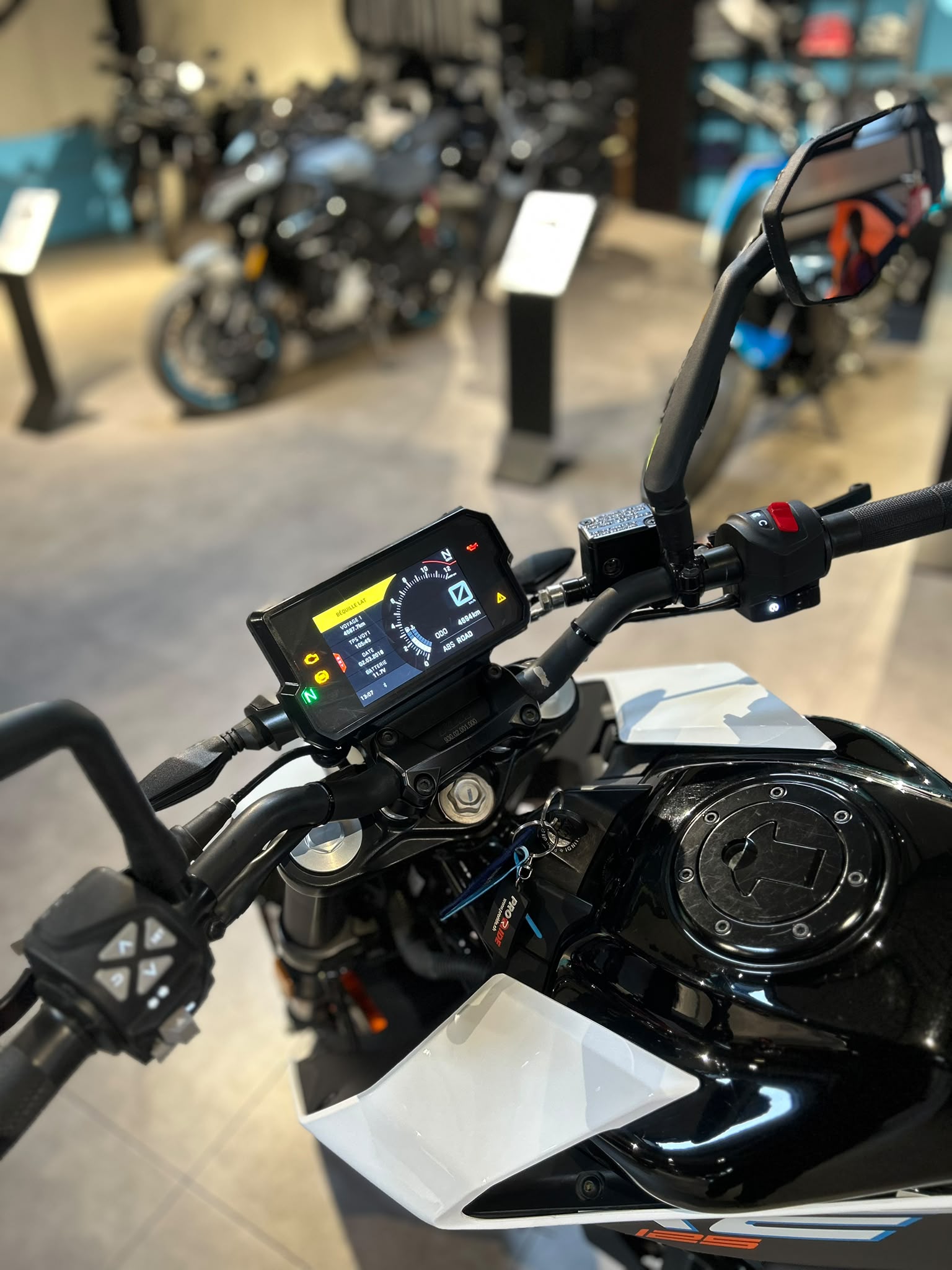 KTM 125 Duke-image-6