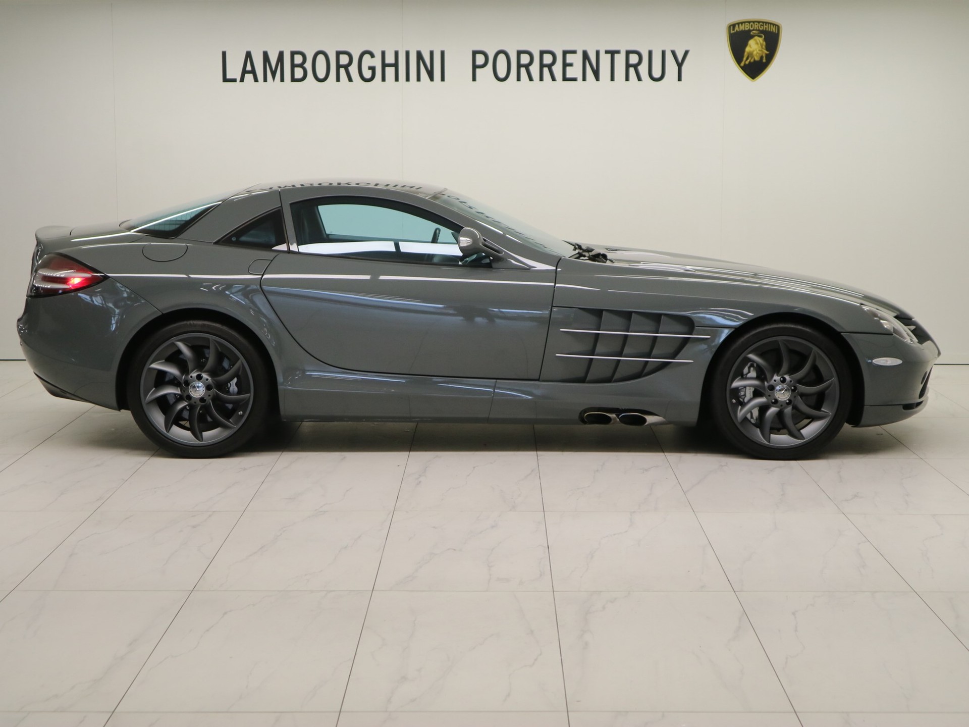MERCEDES-BENZ SLR-image-1