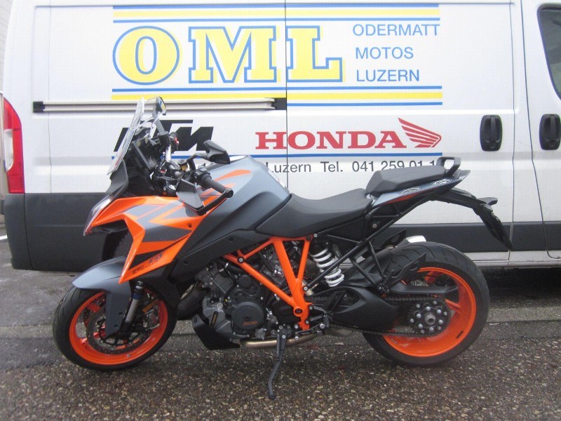KTM 1290 Super Duke GT-image-0