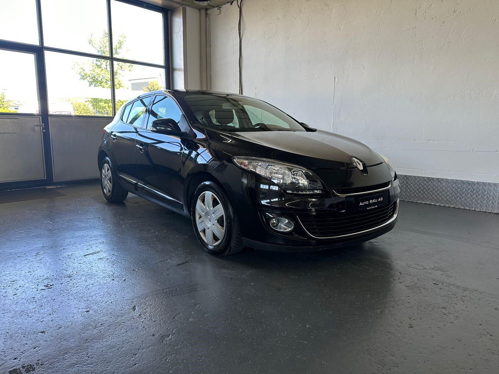 RENAULT Mégane 1.2 16V Turbo Dynamique-showroom-element-1