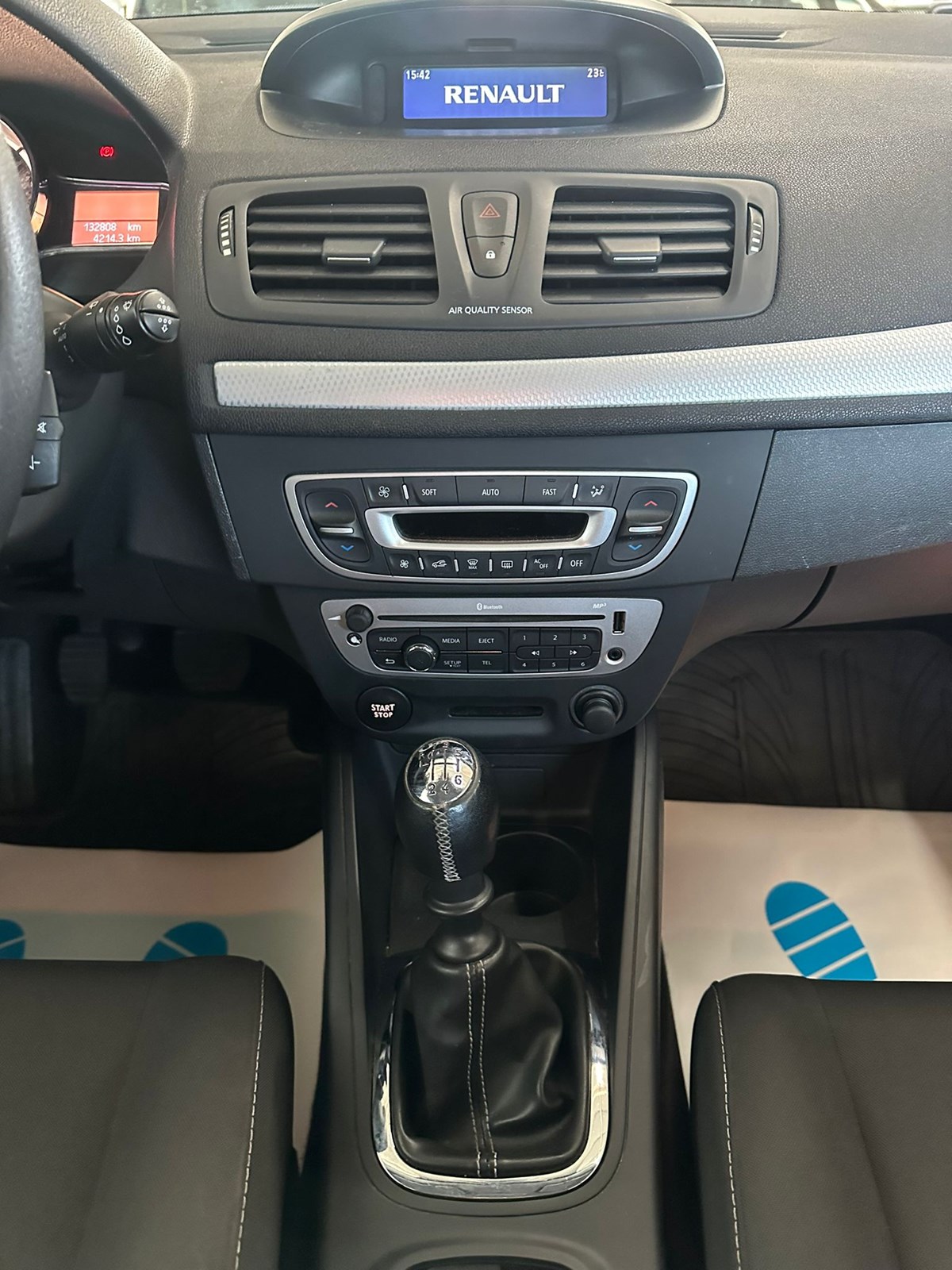 RENAULT Mégane 1.2 16V Turbo Dynamique-image-13