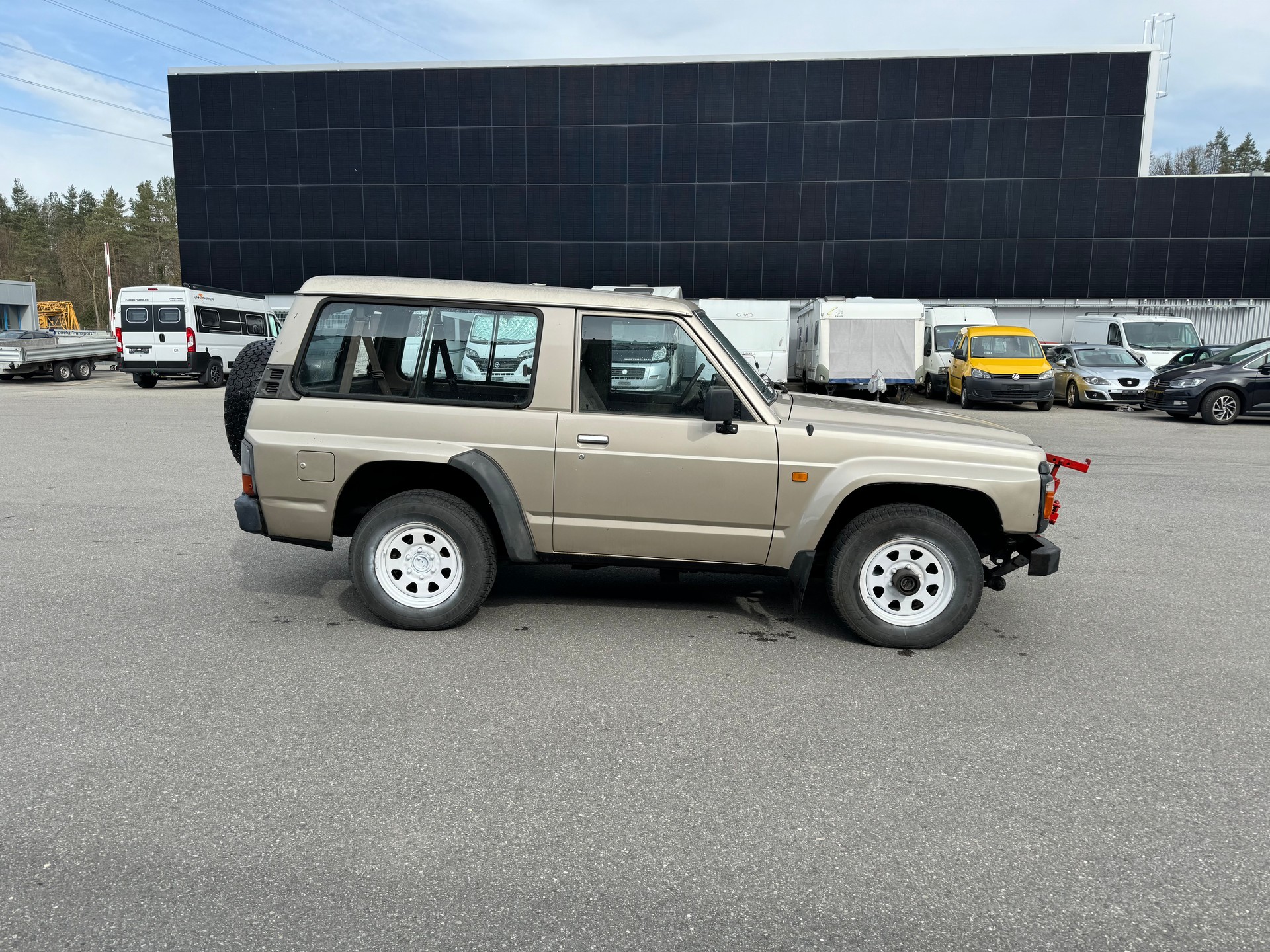 NISSAN Patrol GR 2.8 DL Hardtop-image-3