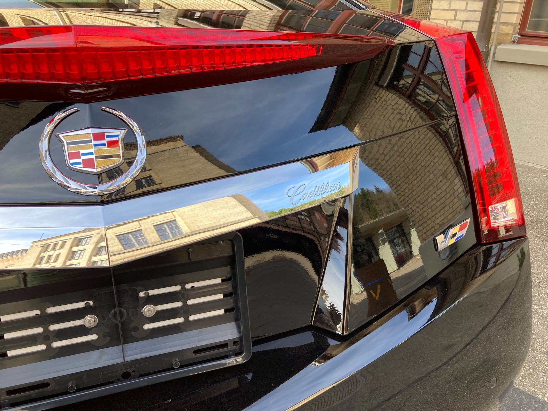 CADILLAC CTS-V Coupé 6.2 V8 SC Automatic-image-12