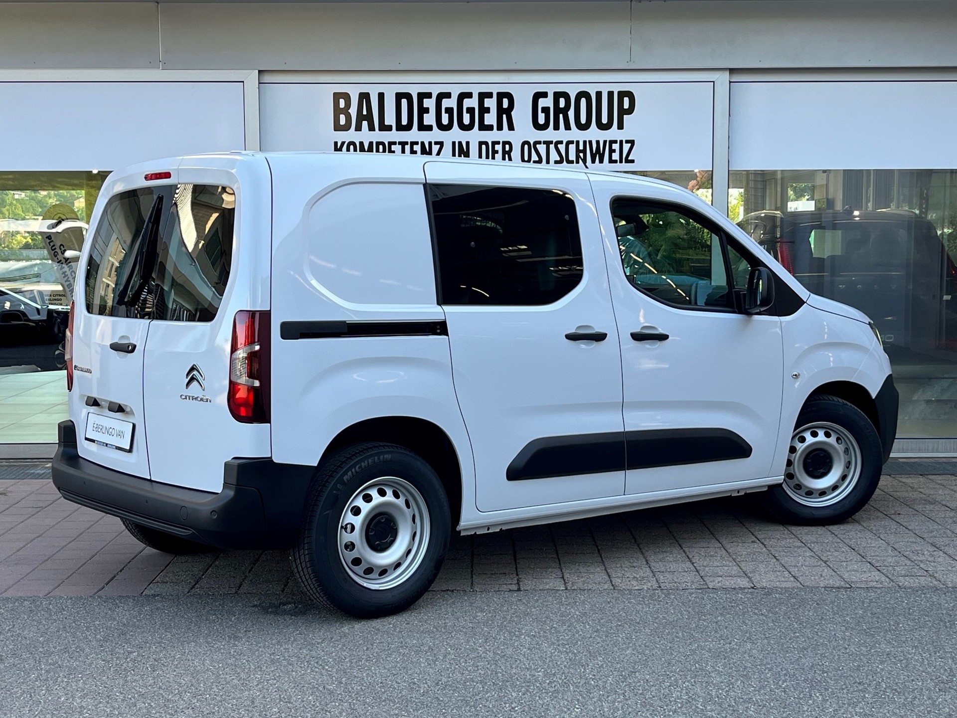 CITROEN BERLINGO-showroom-element-2