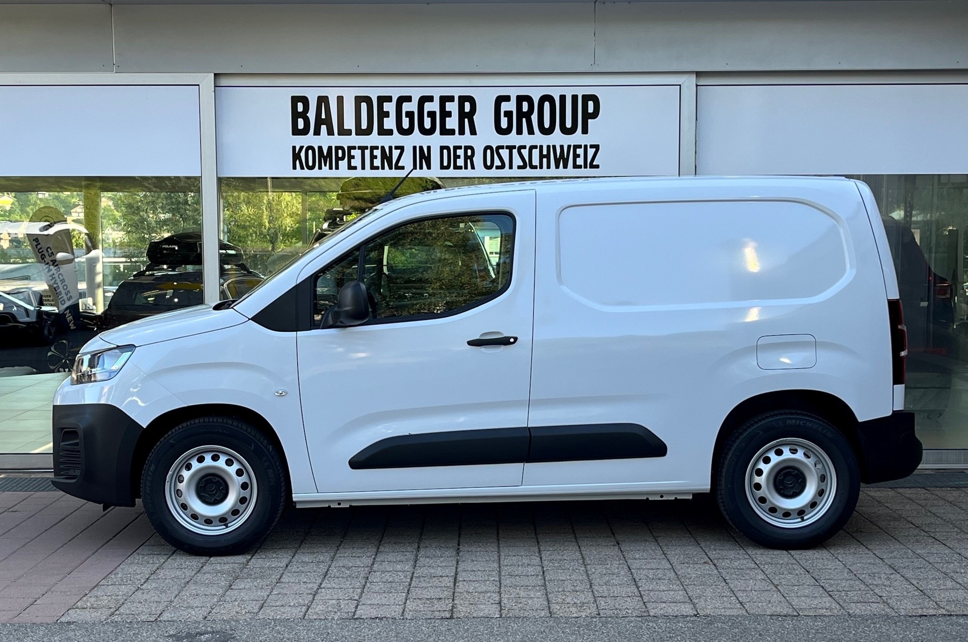 CITROEN BERLINGO-showroom-element-1