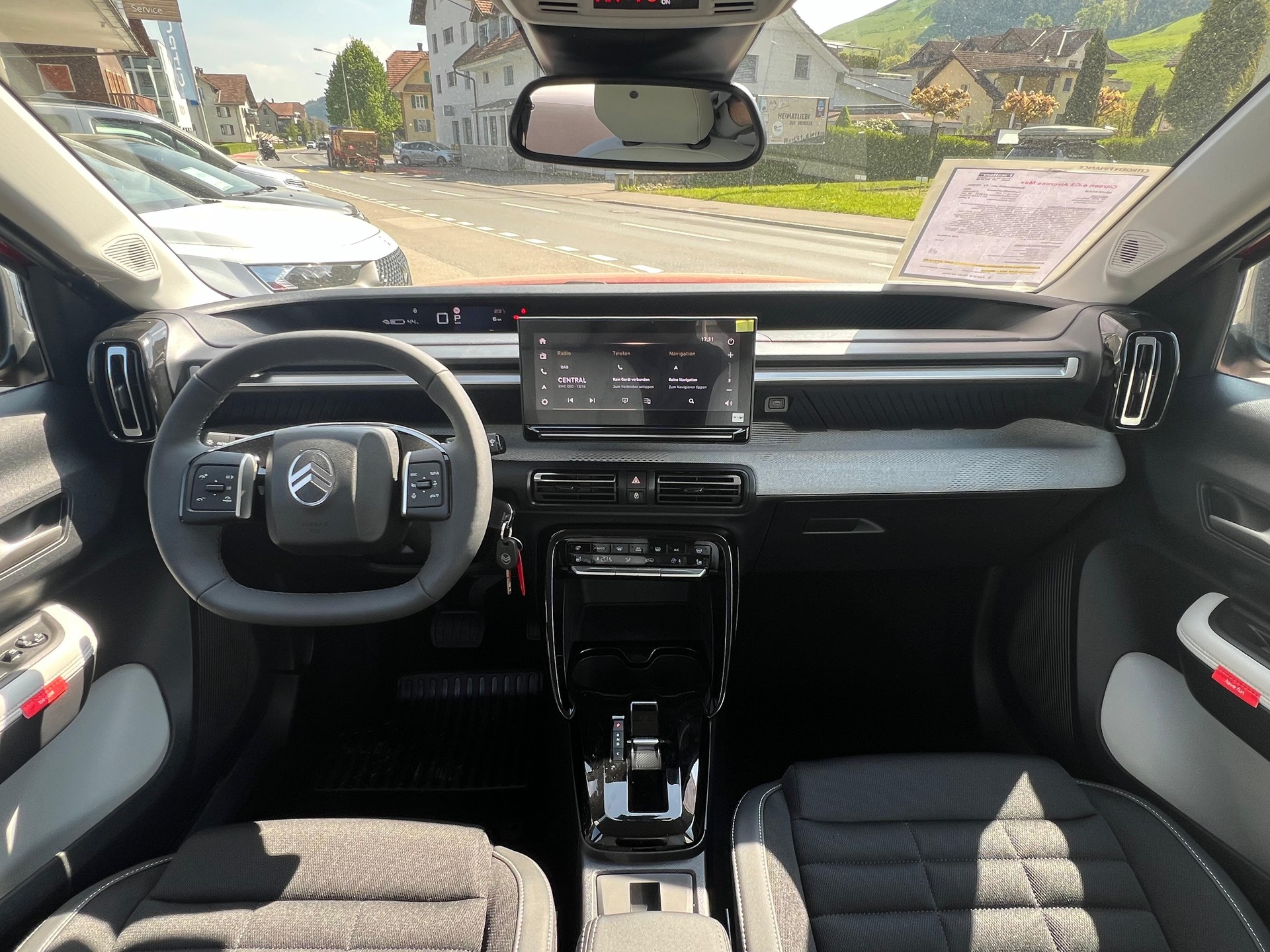 CITROEN e-C3 Aircross Max-image-13